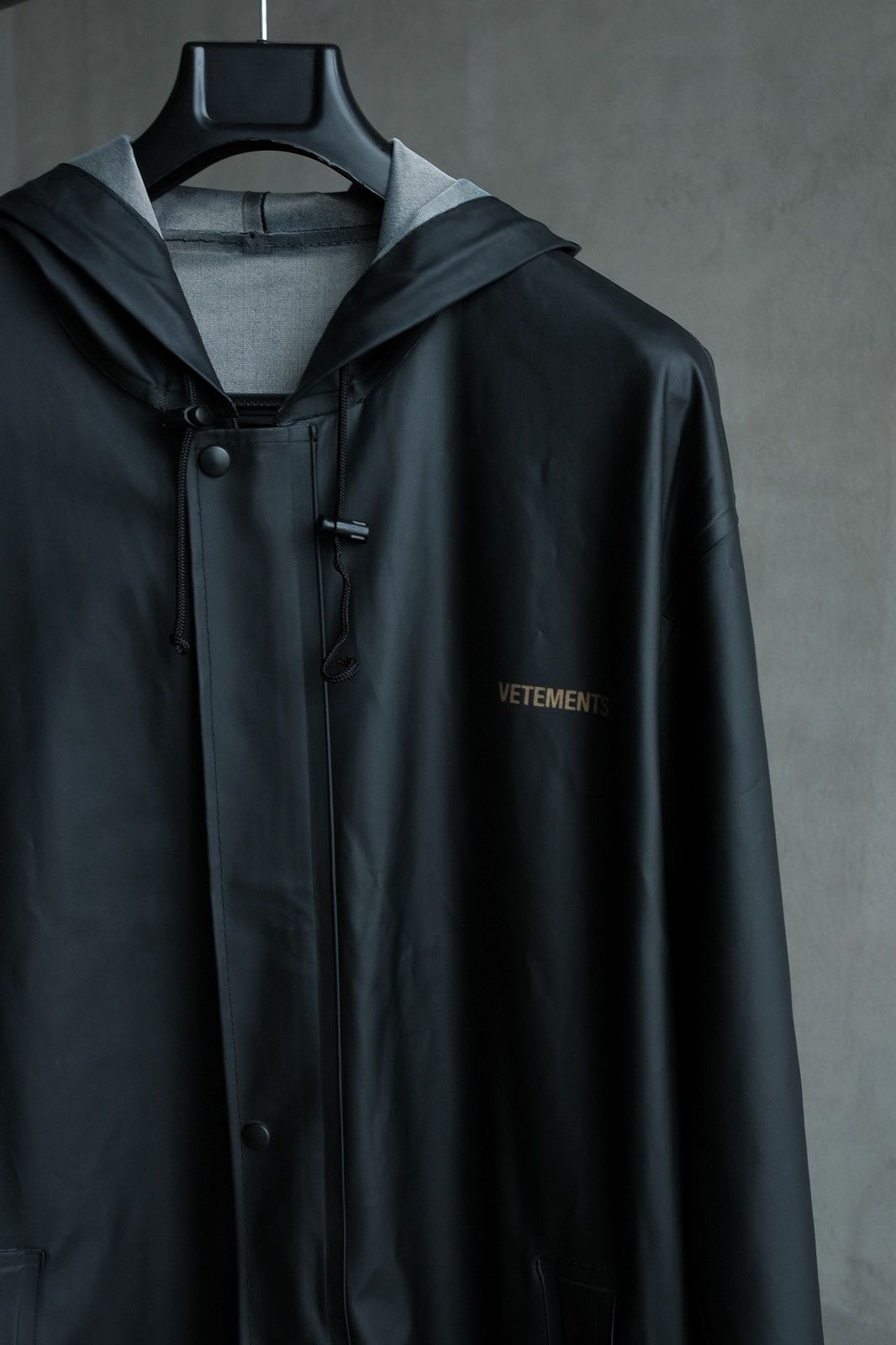 Vetements Vetements Rain Coat Size US XL / EU 56 / 4 - 4 Thumbnail