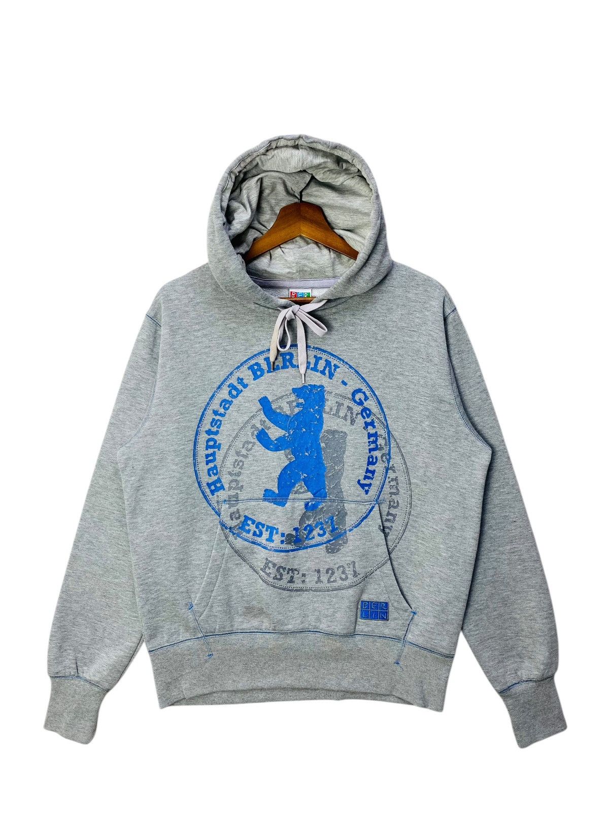 Vintage Berlin Germany Hoodie Big Logo Pullover Grey Size Small Size US S / EU 44-46 / 1 - 1 Thumbnail