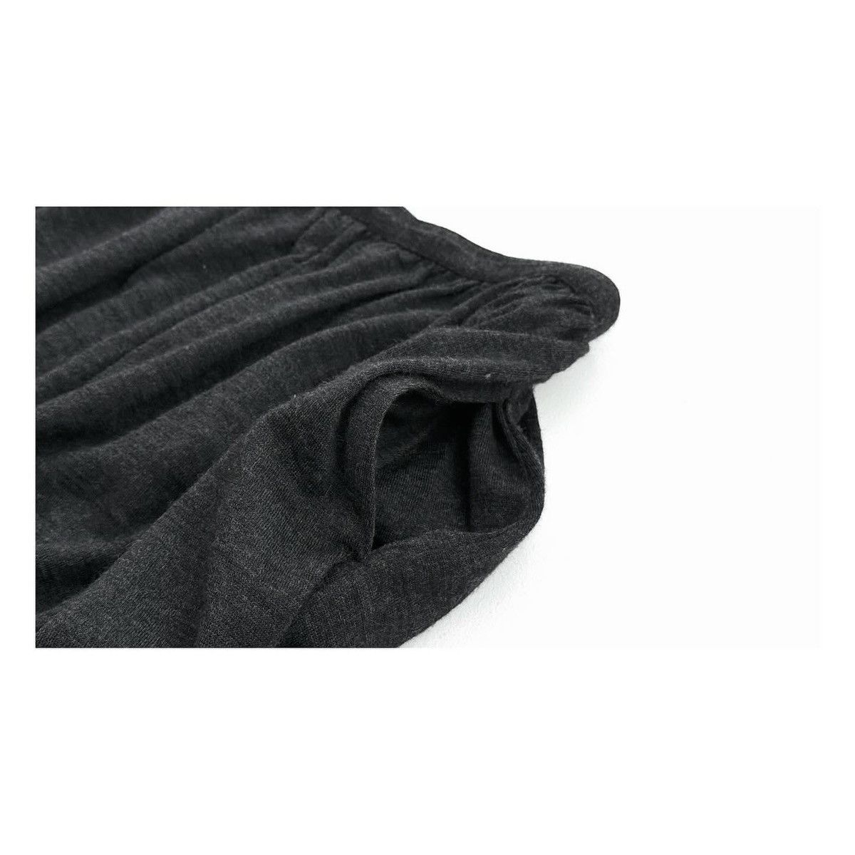 Comme des Garcons Comme Des Garcons Wool Skirt Size 25" / US 0 / IT 36 - 5 Thumbnail