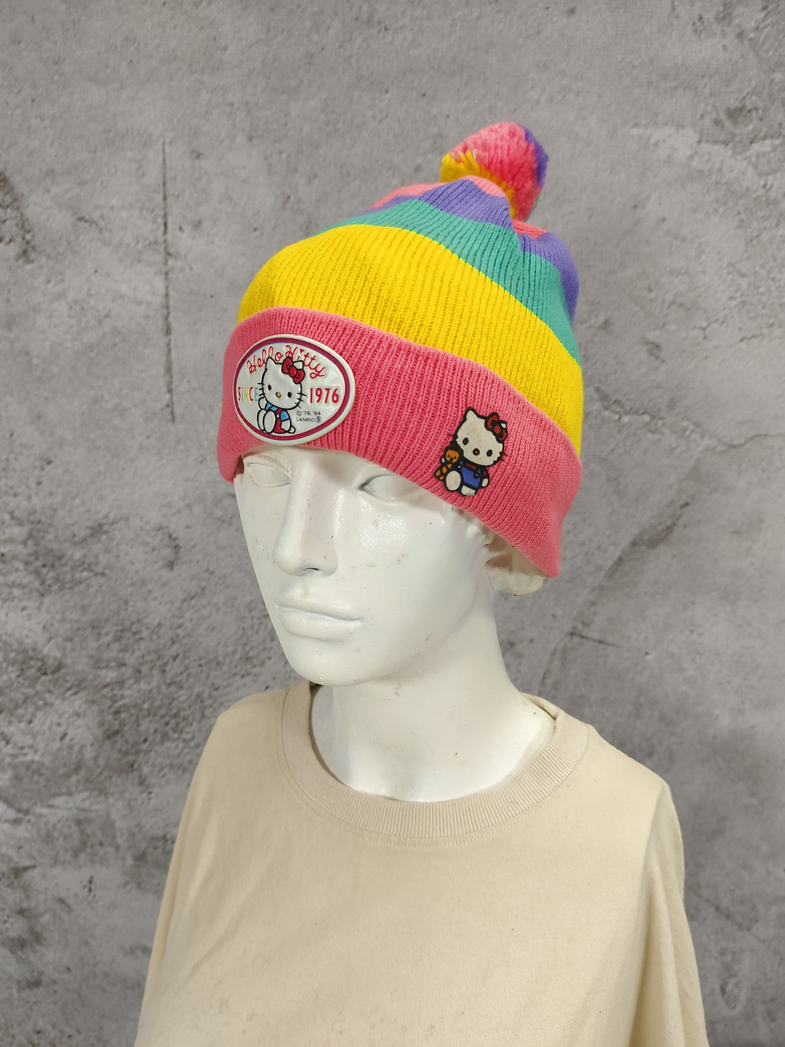 Japanese Brand 2000s Hello Kitty- Kawaii Harajuku Rainbow Stripe Beanie Hat Size ONE SIZE - 1 Thumbnail