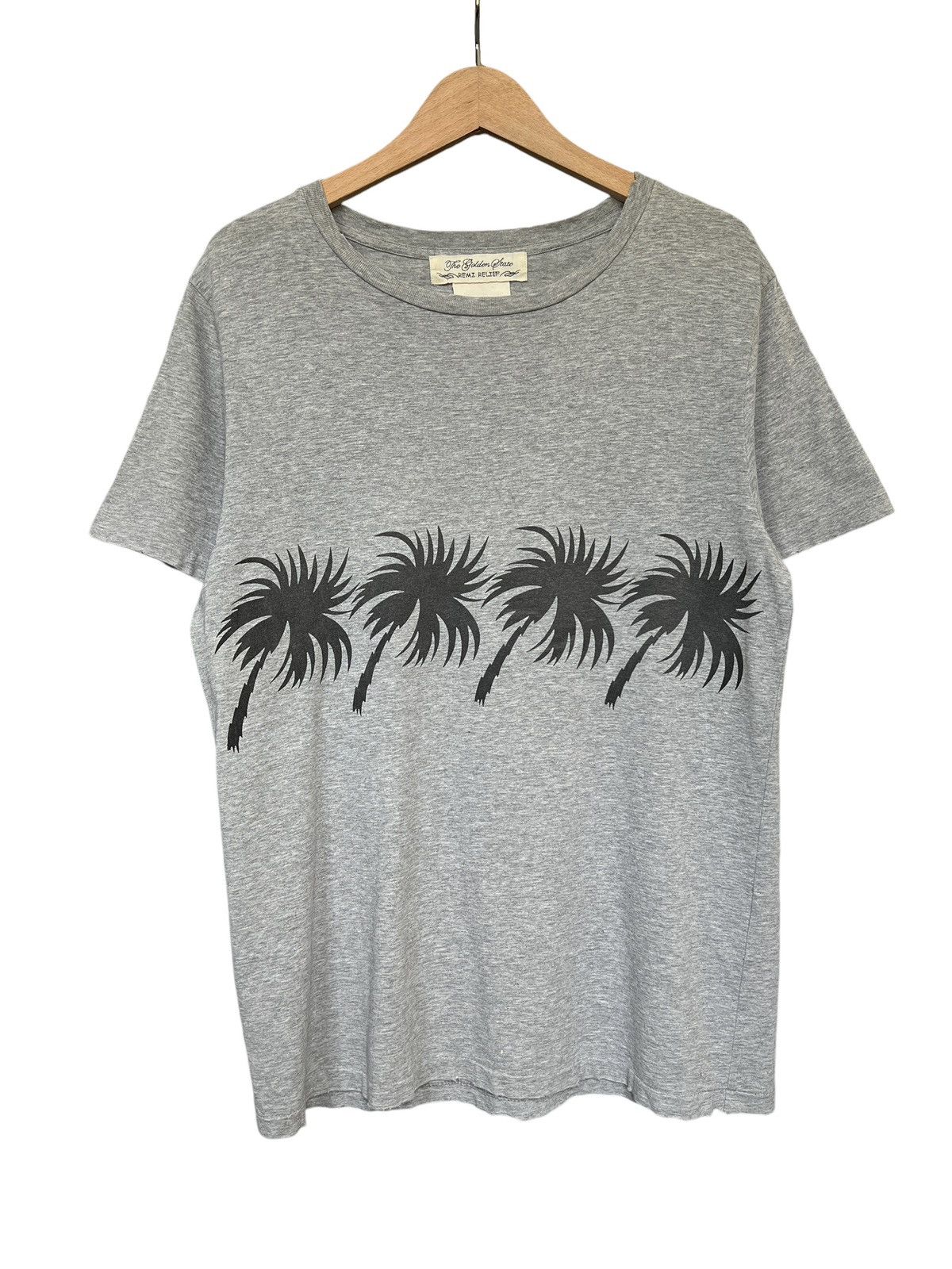 Remi Relief Palm Motif Distressed Style Tshirt