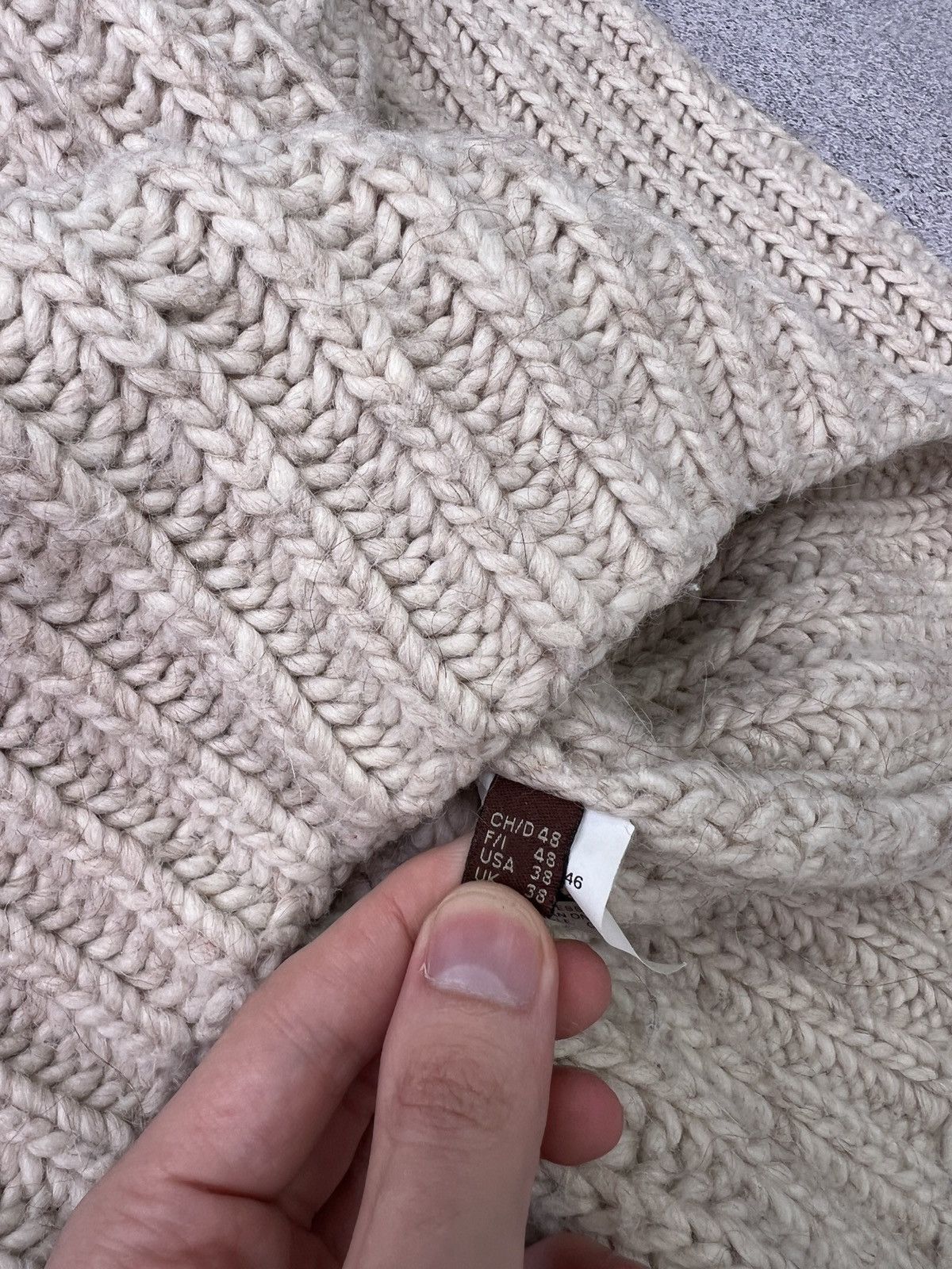 Bally × Vintage Vintage Bally Wool Beige Sweater Size US S / EU 44-46 / 1 - 10 Thumbnail