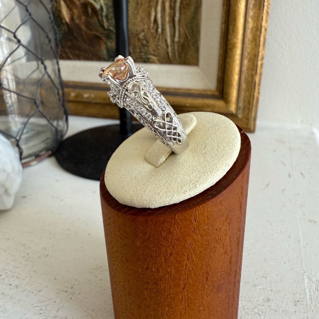 Other Unsigned Silver Tone Canary Rhinestone Fashion Ring 8 Size ONE SIZE - 4 Thumbnail