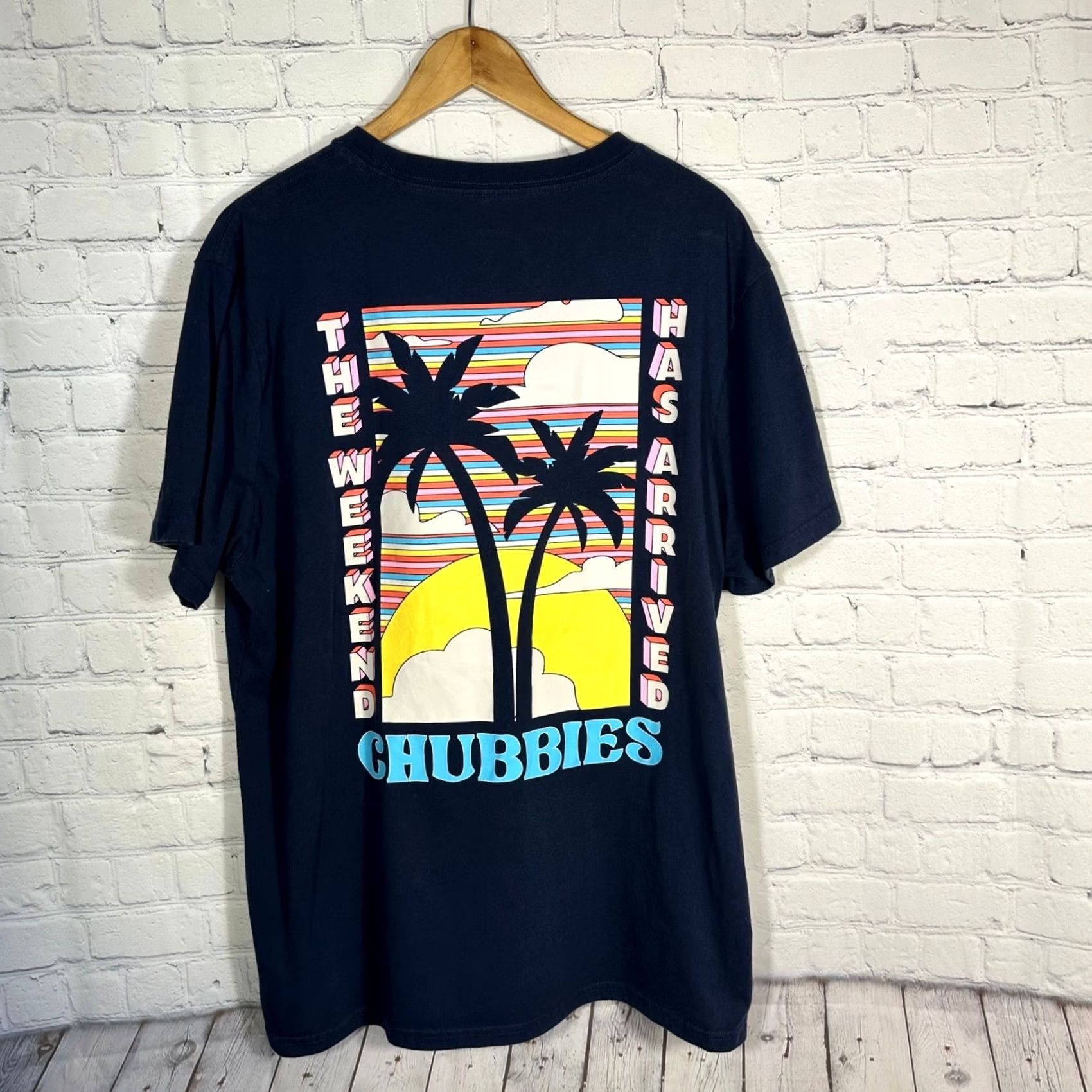 Chubbies Chubbies T-Shirt Navy Palm Tree The Weekend Has Arrived Graphic Crew Neck XL Mens Size US XL / EU 56 / 4 - 2 Thumbnail