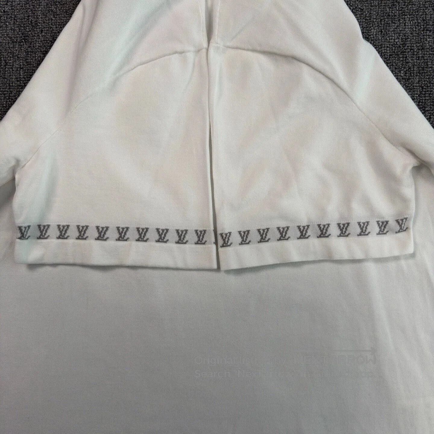 Louis Vuitton White Short-Sleeve T-Shirt with Printed Sleeves. Size US L / EU 52-54 / 3 - 6 Thumbnail