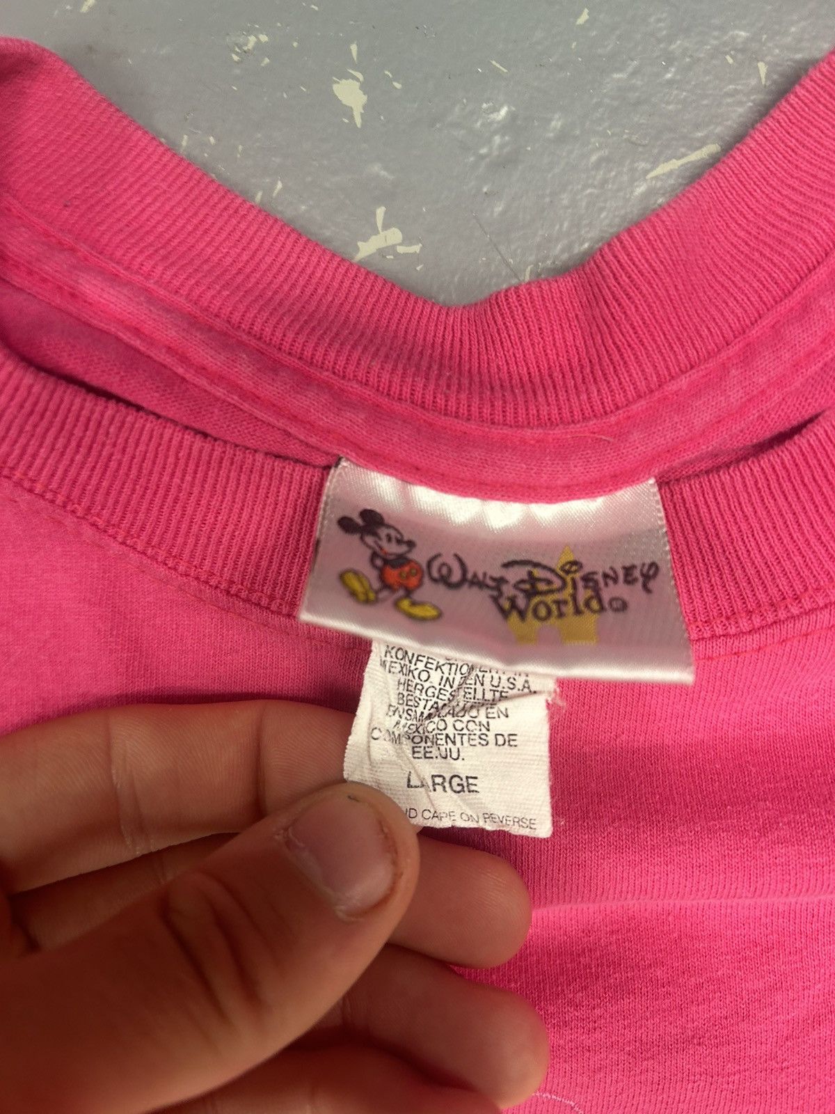 Disney × Vintage Crazy Vintage 90s Essential Pink Disneyworld Graphic T-Shirt Size US XL / EU 56 / 4 - 3 Thumbnail