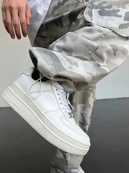 Other Y2K Camo Cargo Pants Men Size US 28 / EU 44 - 1 Thumbnail