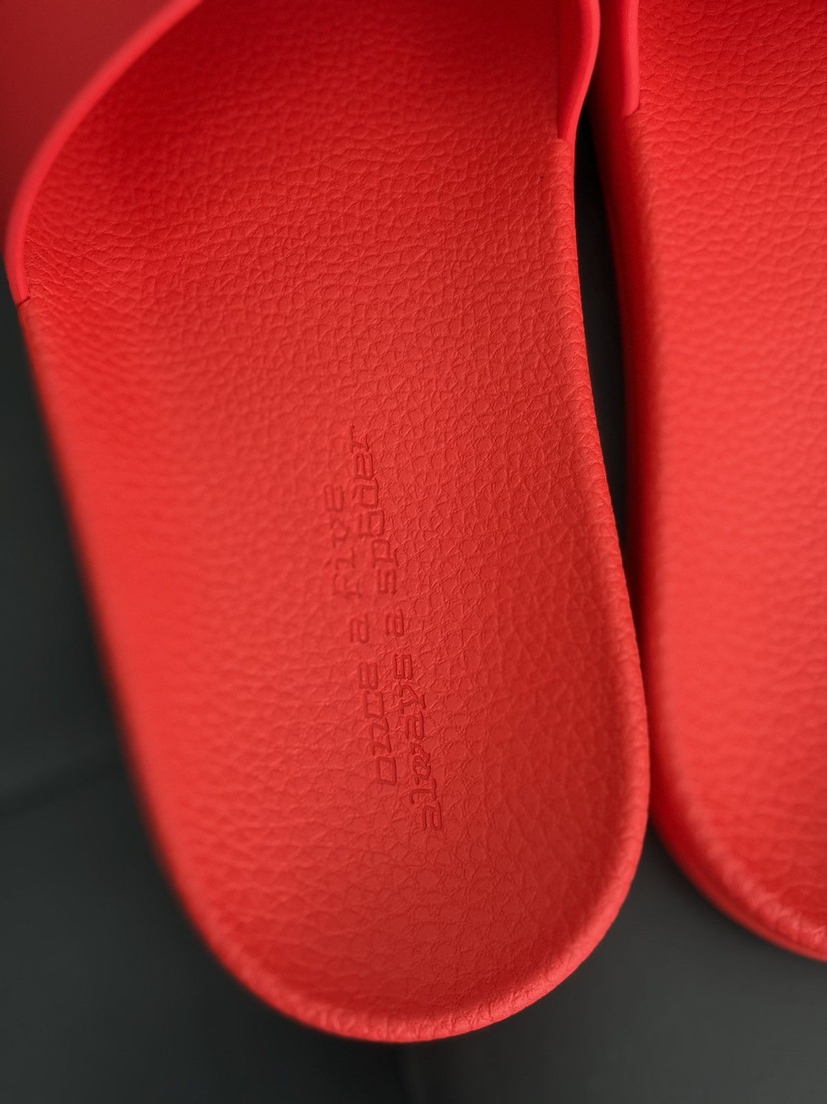 Sp5der Sp5der Red Slip On Rubber Slides Size (7) Brand New Size US 7 / EU 40 - 9 Thumbnail