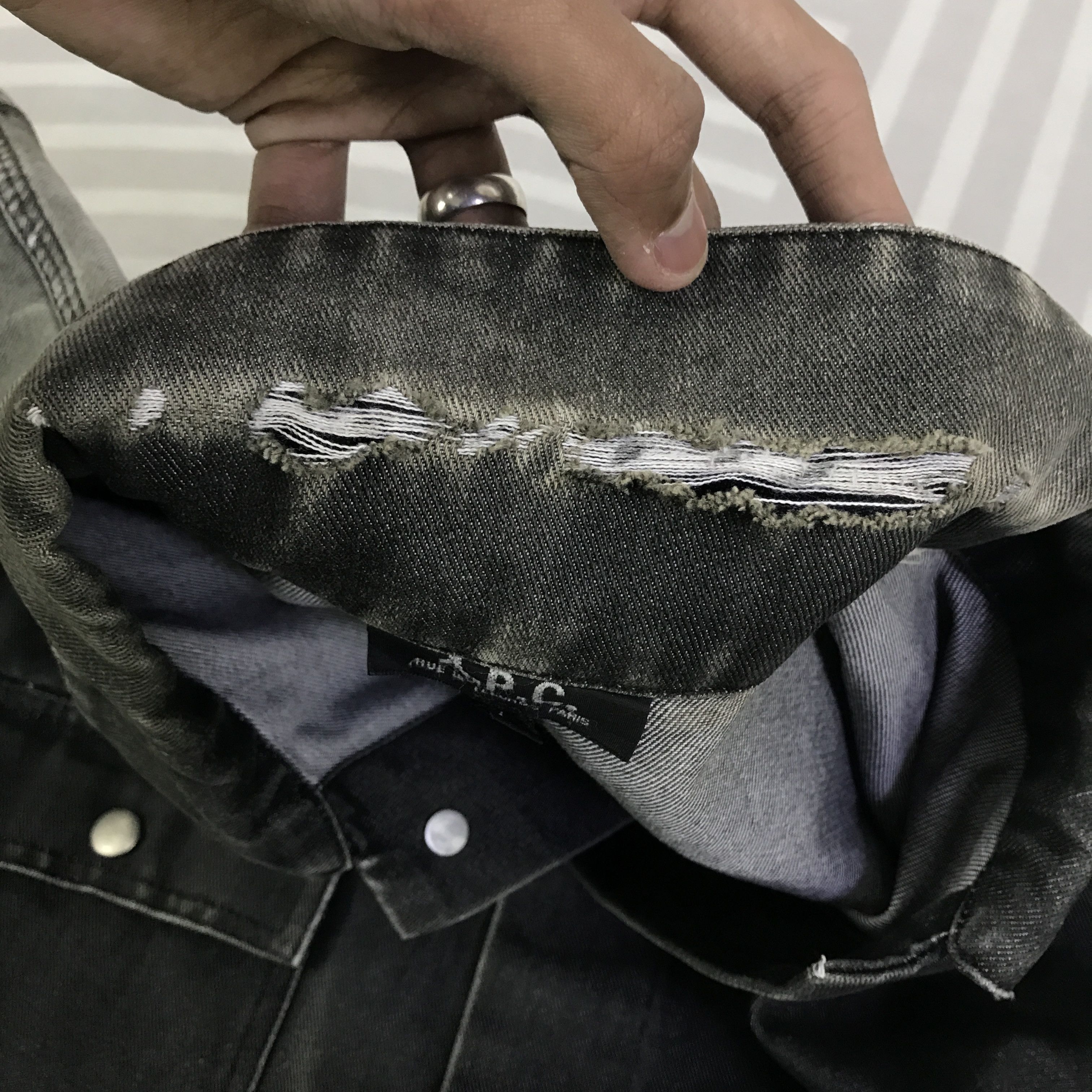 A.P.C. Vintage A.P.C Denim Faded distressed Jacket K115B12 Size US L / EU 52-54 / 3 - 12 Thumbnail