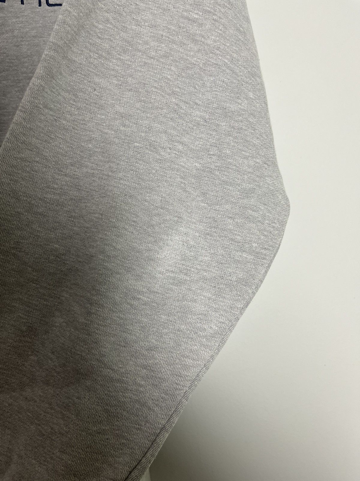 Nike Vintage Nike logo hoodie Size US XL / EU 56 / 4 - 6 Thumbnail