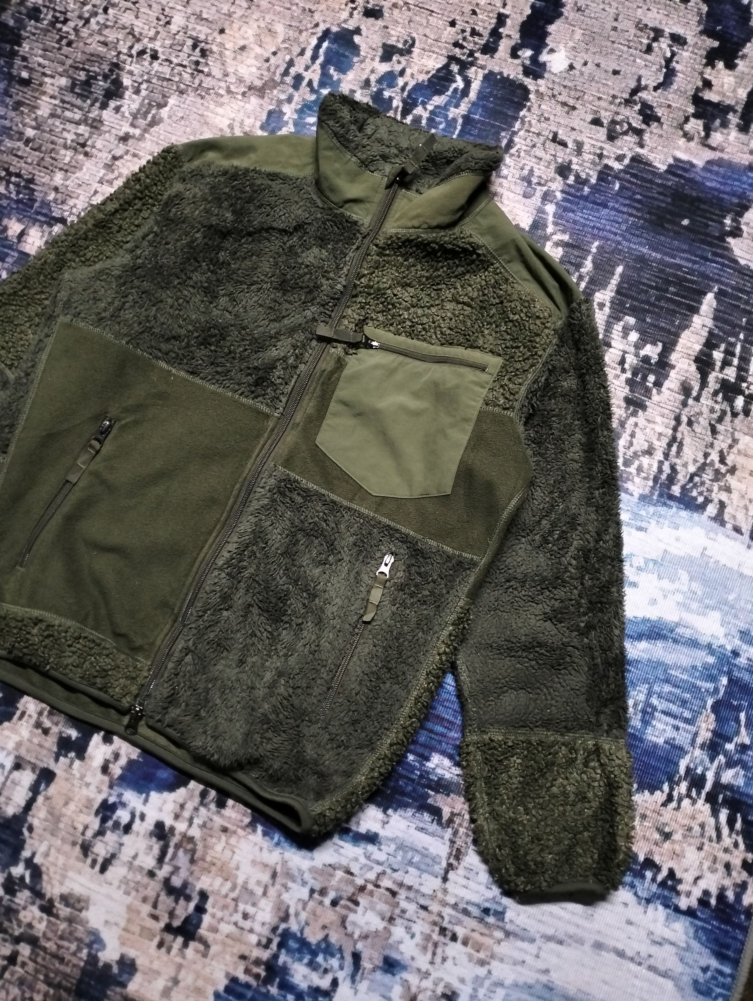 Engineered Garments × Uniqlo ENGINEERED GARMENTS x UNIQLO PATCHWORK SPLIT DEEP PILED JKT Size US S / EU 44-46 / 1 - 5 Thumbnail