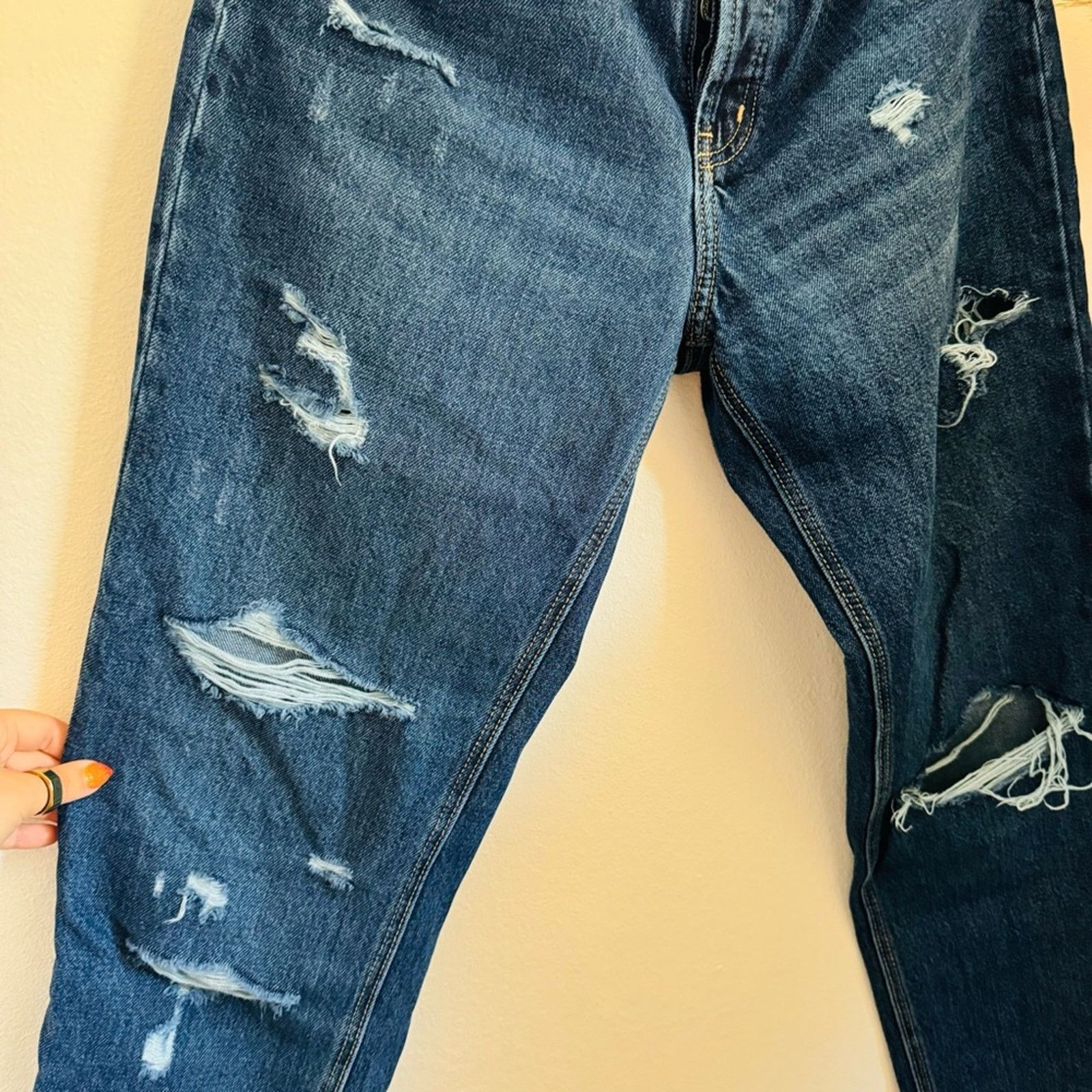 Old Navy OLD NAVY Blue High Rise Straight Leg Distressed Jeans 8 Size 30" / US 8 / IT 44 - 7 Thumbnail