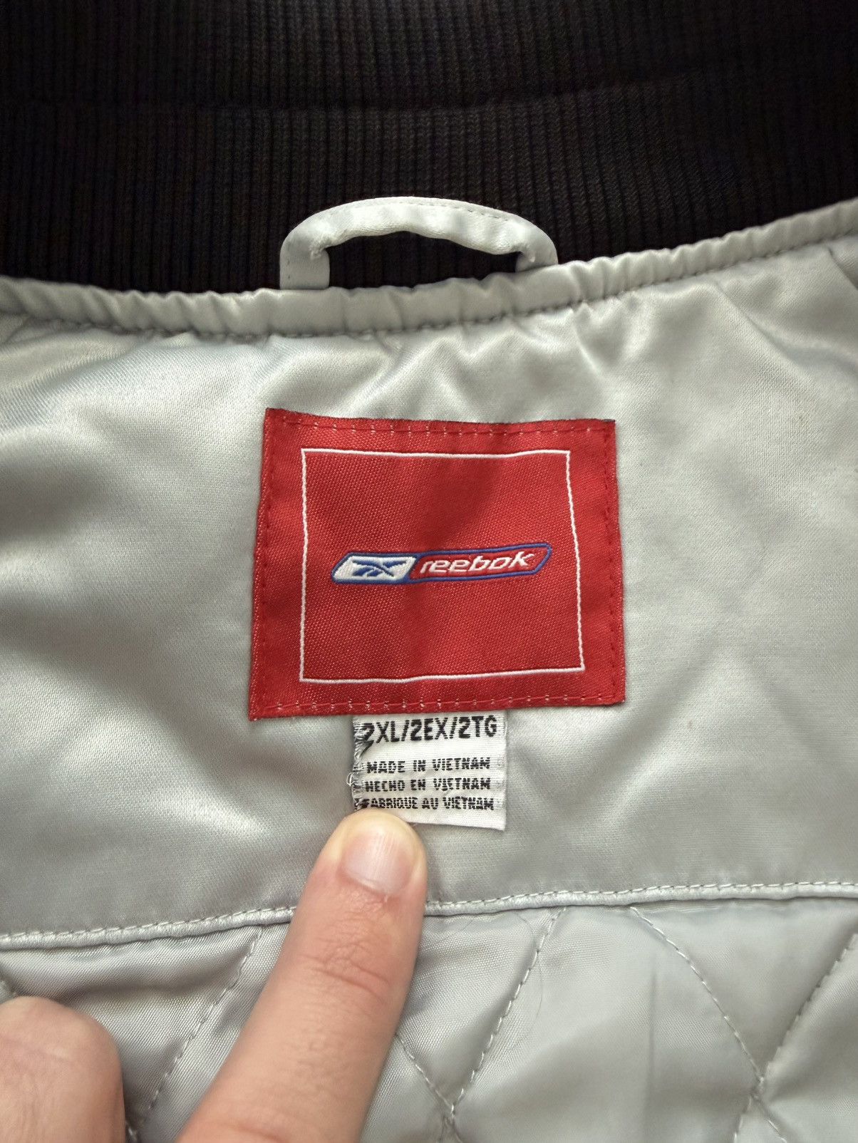 Reebok Vintage Reebok NFL All-Team Embroidered Satin Bomber Jacket Size US XXL / EU 58 / 5 - 4 Thumbnail