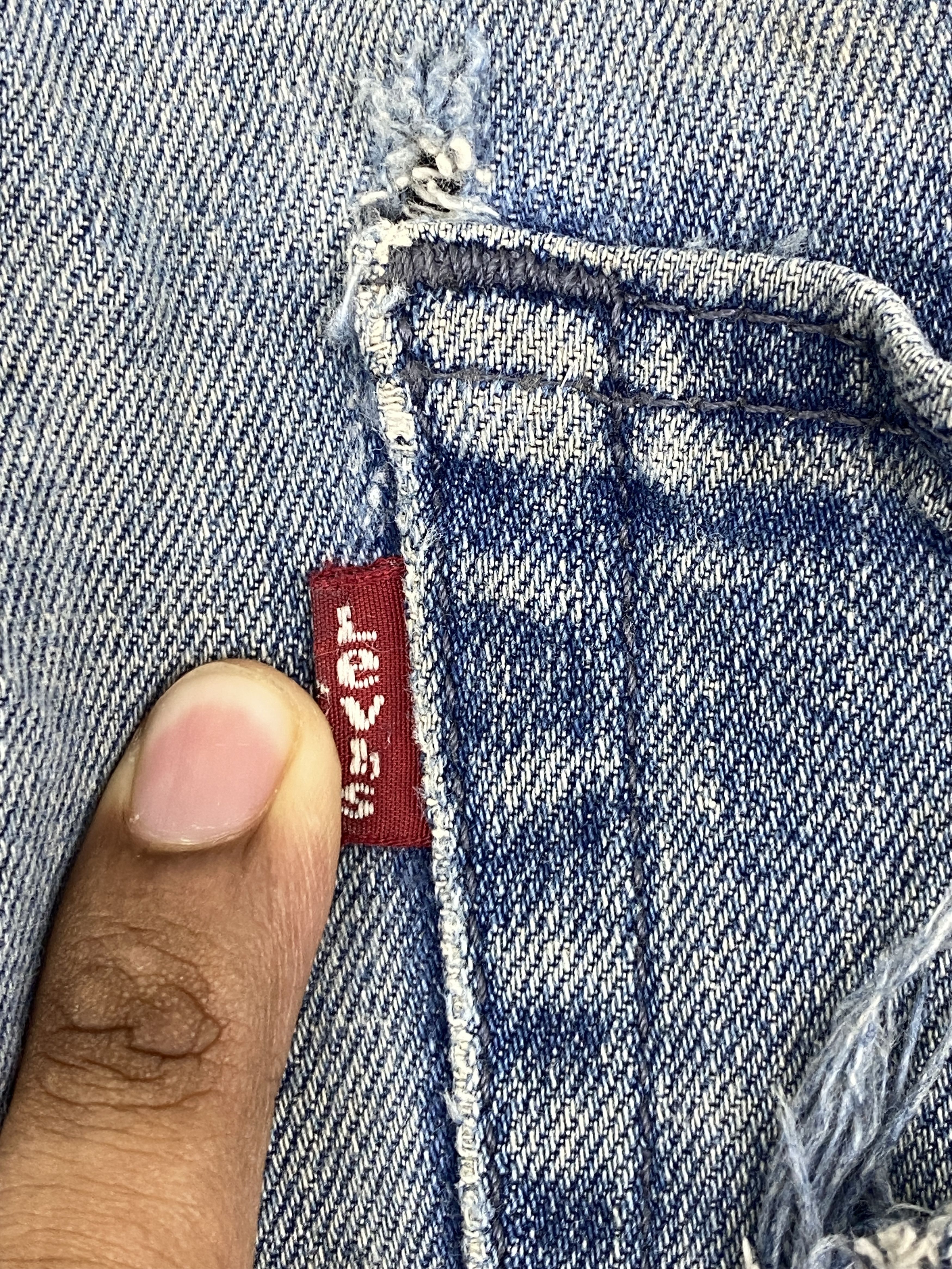 Levi's Distressed Vintage Levi's 514 Faded Blue Jeans DP2820 Size US 31 - 6 Thumbnail