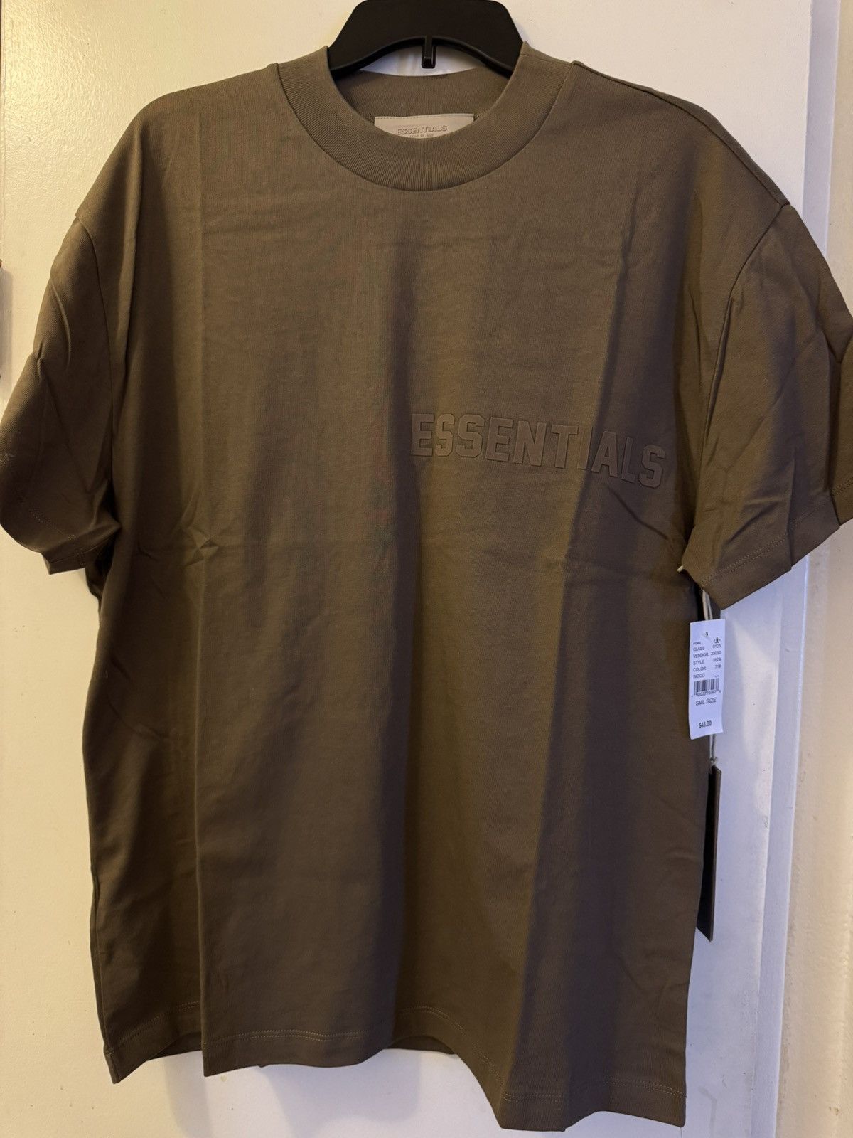 Fear of God Fear Of God Essentials Tee “Wood” FW22 Size Small Size US S / EU 44-46 / 1 - 3 Thumbnail