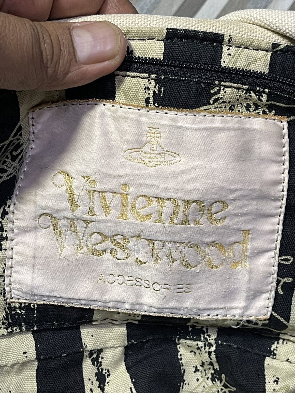 Vivienne Westwood Vintage Vivienne Westwood Sling Bag Size ONE SIZE - 6 Thumbnail