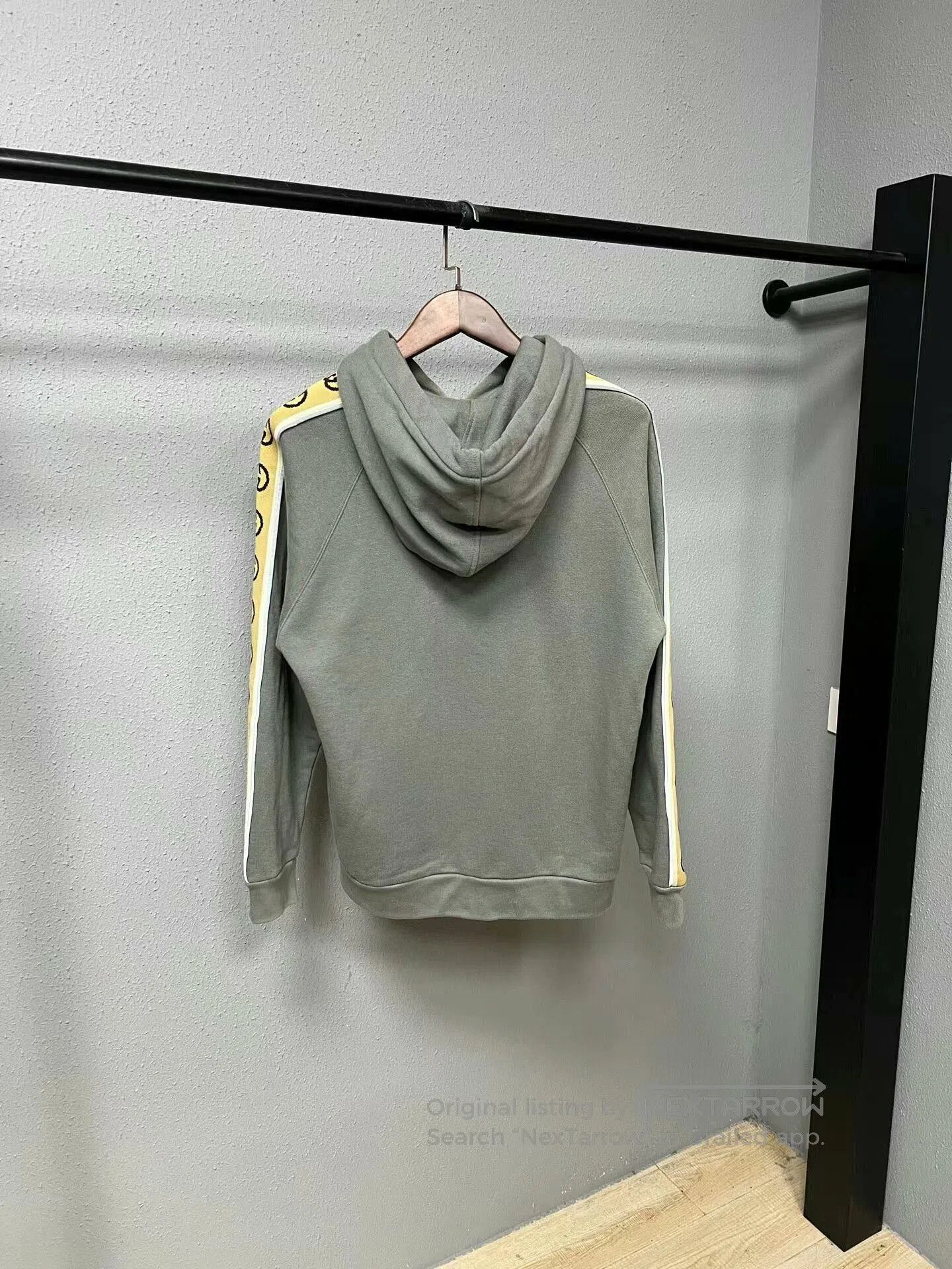 Gucci gucci reflective hoodie in light green. Size US XS / EU 42 / 0 - 2 Thumbnail