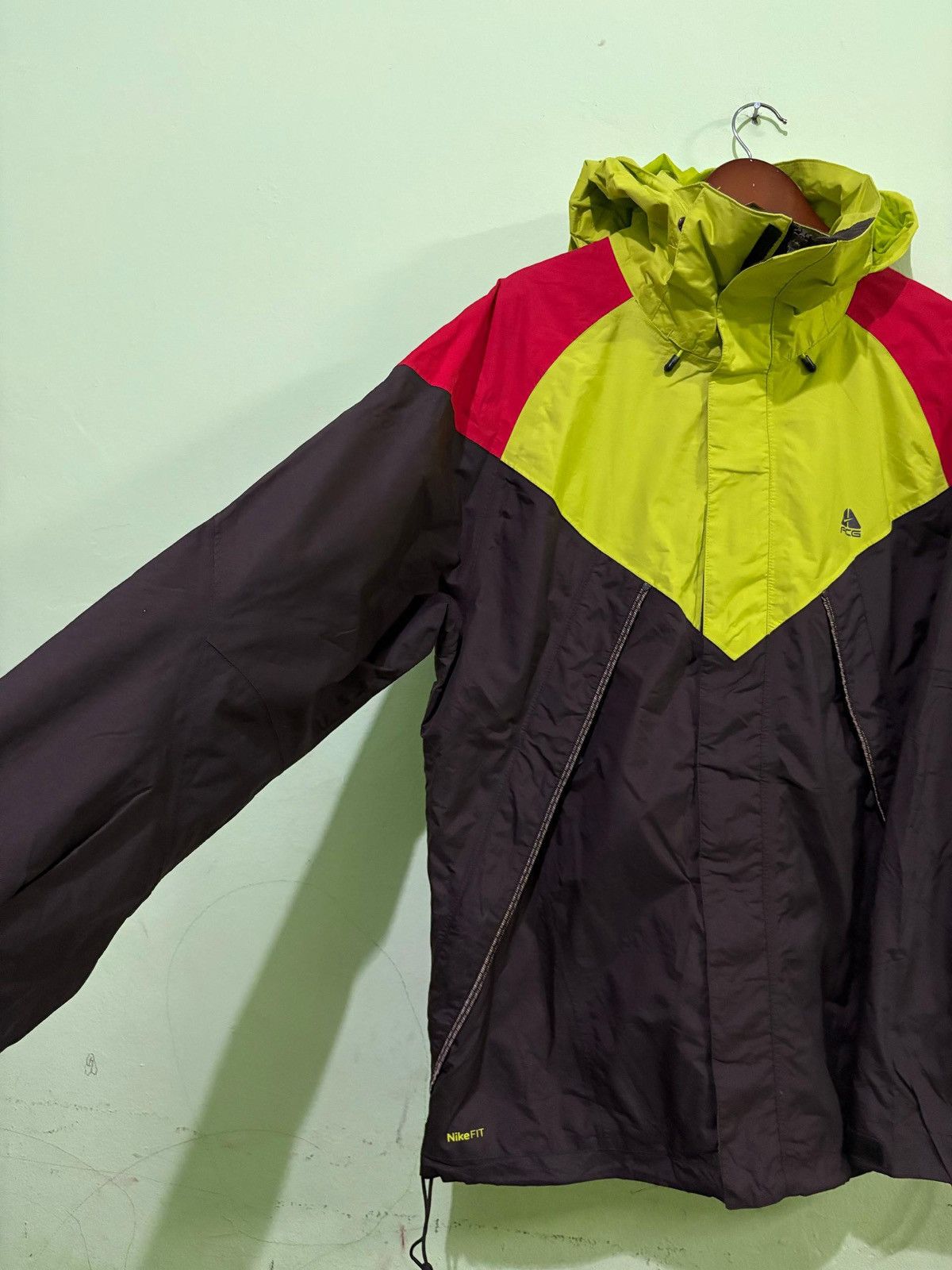 Nike Nike ACG Windbreaker Jacket multicoloured Jacket Design Size US L / EU 52-54 / 3 - 2 Thumbnail