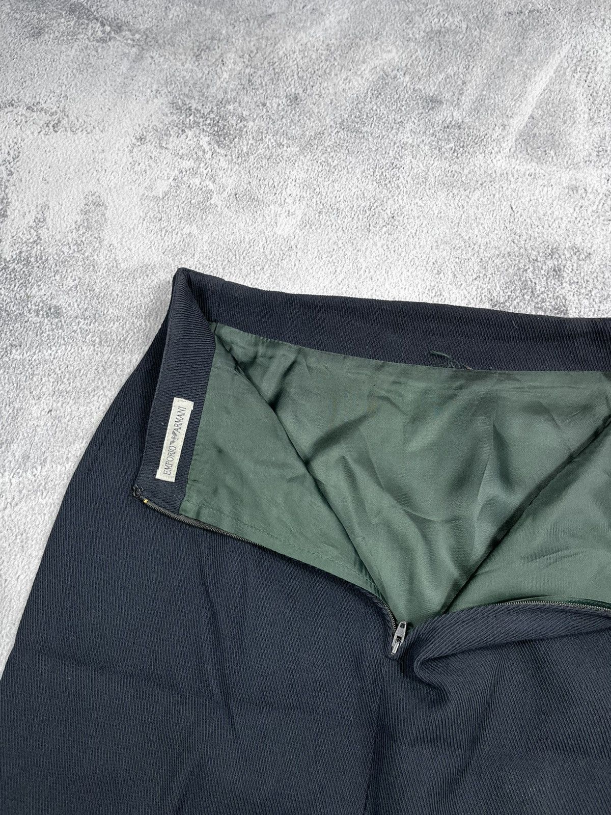 Emporio Armani Vintage 90s Emporio Armani retro skirt old money streetwear Size 28" / US 6 / IT 42 - 5 Thumbnail