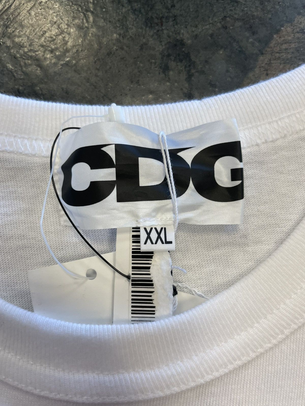 Comme des Garcons CDG Tee White/Pink Size US XXL / EU 58 / 5 - 2 Thumbnail