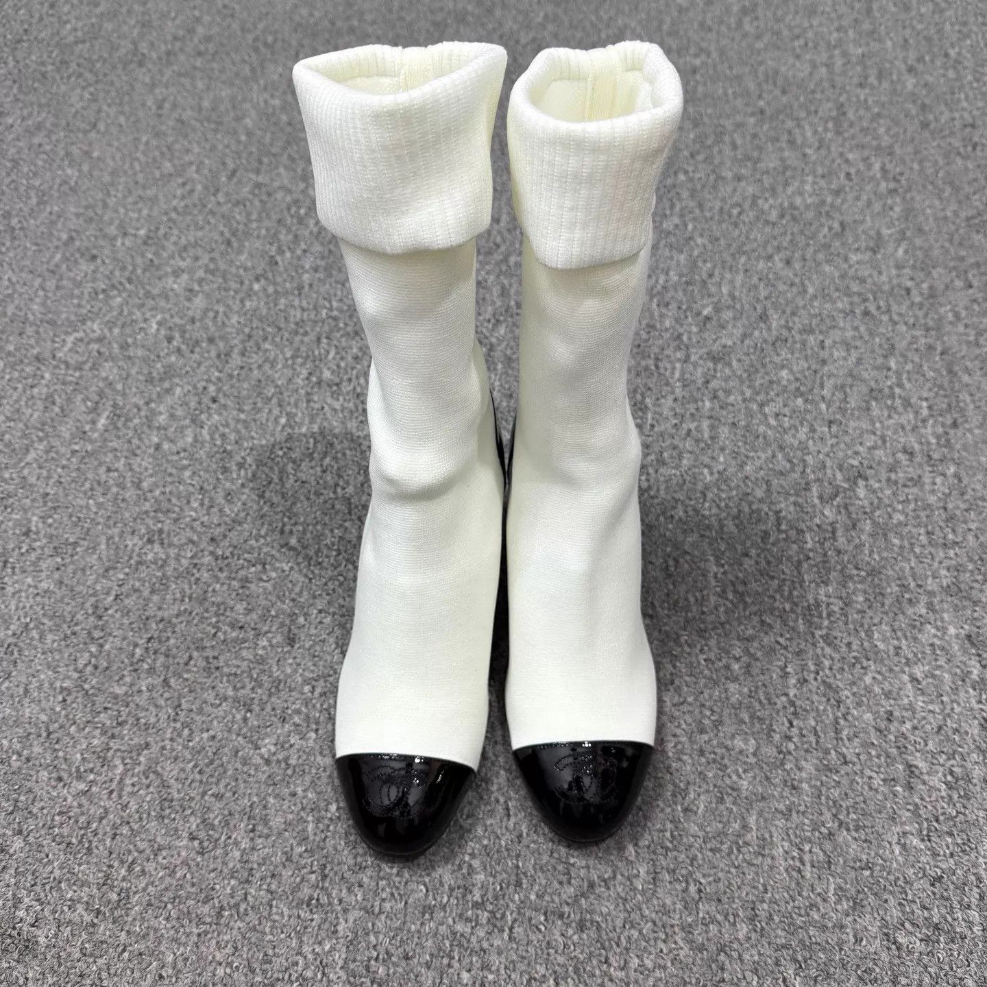 Chanel Chanel White Knit-Patent Leather Mid-Calf Unused 36 Size US 5.5 / IT 35.5 - 3 Thumbnail