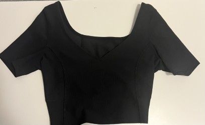 Lululemon black short sleeve lululemon crop top Size M / US 6-8 / IT 42-44 - 2 Thumbnail