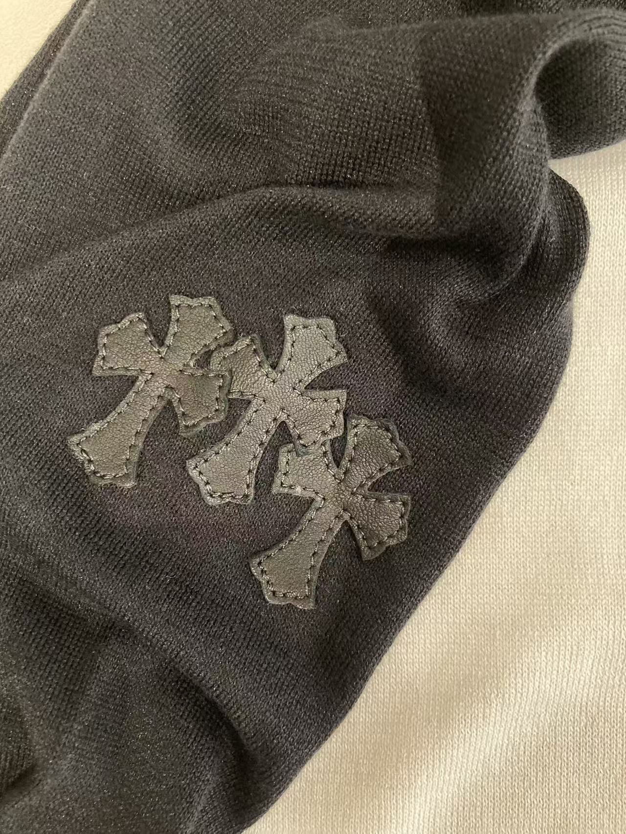 Chrome Hearts Chrome Hearts Cross Patch Embroidered Long Sleeve Tee Size US S / EU 44-46 / 1 - 4 Thumbnail