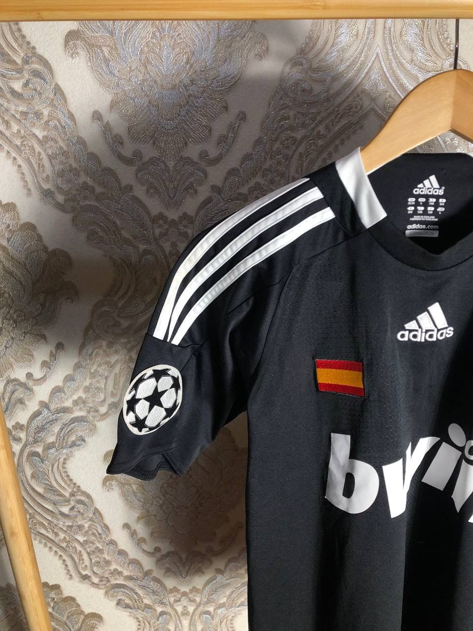 Adidas VINTAGE ADIDAS FC REAL MADRID SPAIN SOCCER JERSEY RETRO 90s Size US S / EU 44-46 / 1 - 3 Thumbnail