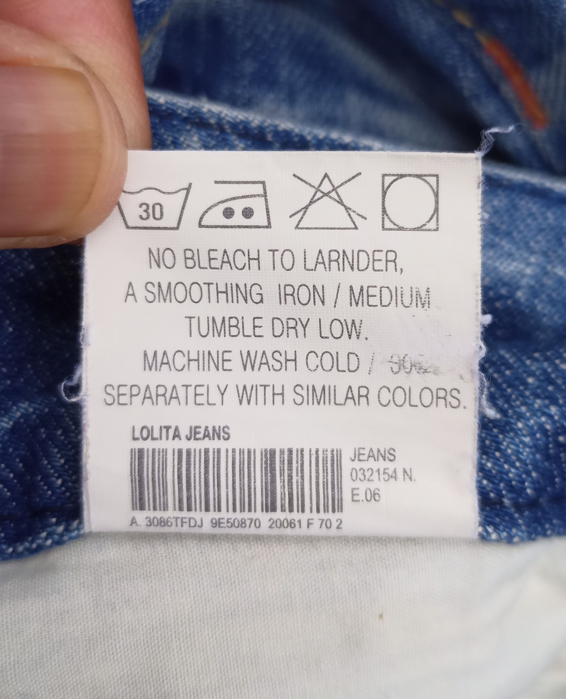 Japanese Brand LOLITA Zipper Back Pocket Low Rise Flare Jeans Size US 26 / EU 42 - 16 Thumbnail