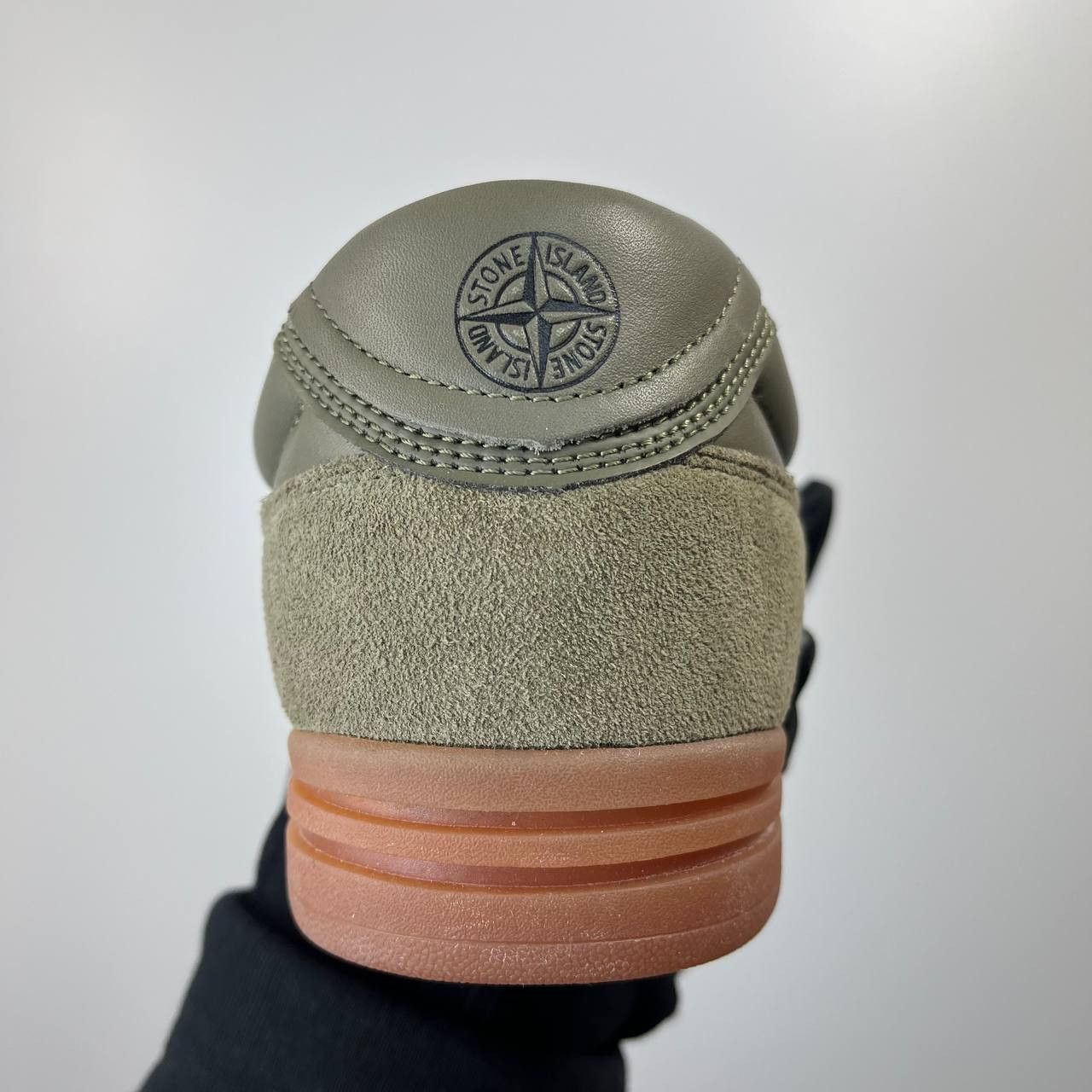 Stone Island Stone Island Sneakers 77FWS0101 V0054 Olive Green Gum EU 42 Size US 9 / EU 42 - 10 Thumbnail