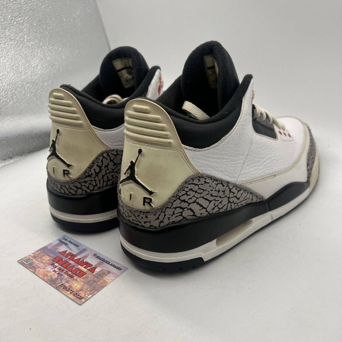 Jordan Brand Air Jordan 3 infrared 23 Size US 12 / EU 45 - 5 Thumbnail