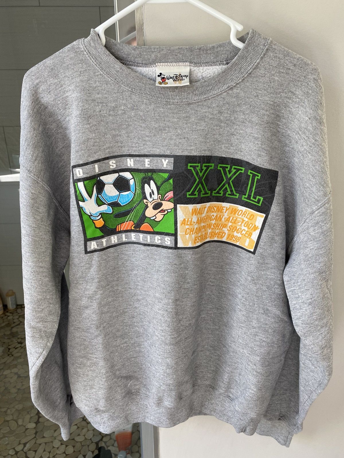 Disney Vintage Disney Athletics Crewneck Sweatshirt Size US M / EU 48-50 / 2 - 1 Thumbnail