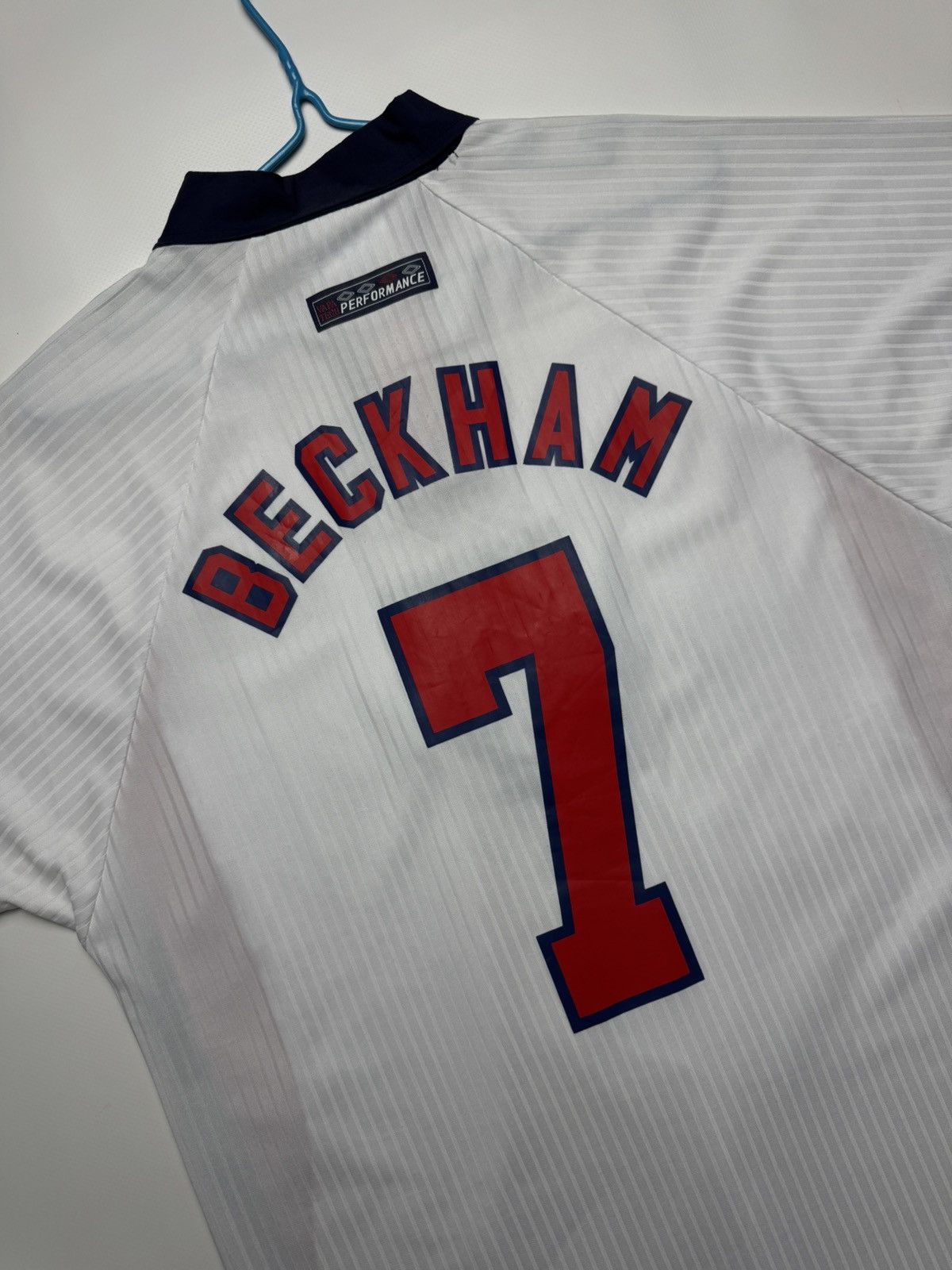 Umbro Vintage 1998 England World Cup Home Jersey - #7 BECKHAM Size US L / EU 52-54 / 3 - 11 Thumbnail