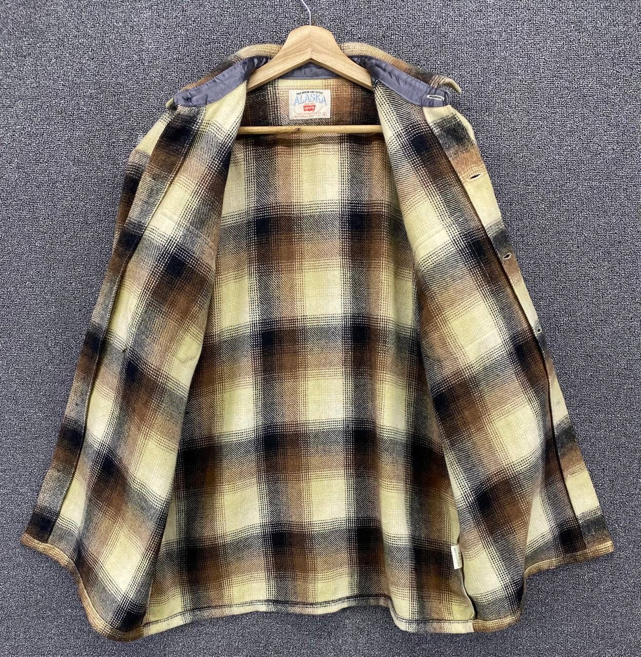 Levi's Vintage Levis Alaska Shadow Plaids Shirts Button Ups Flannel Size US L / EU 52-54 / 3 - 6 Thumbnail