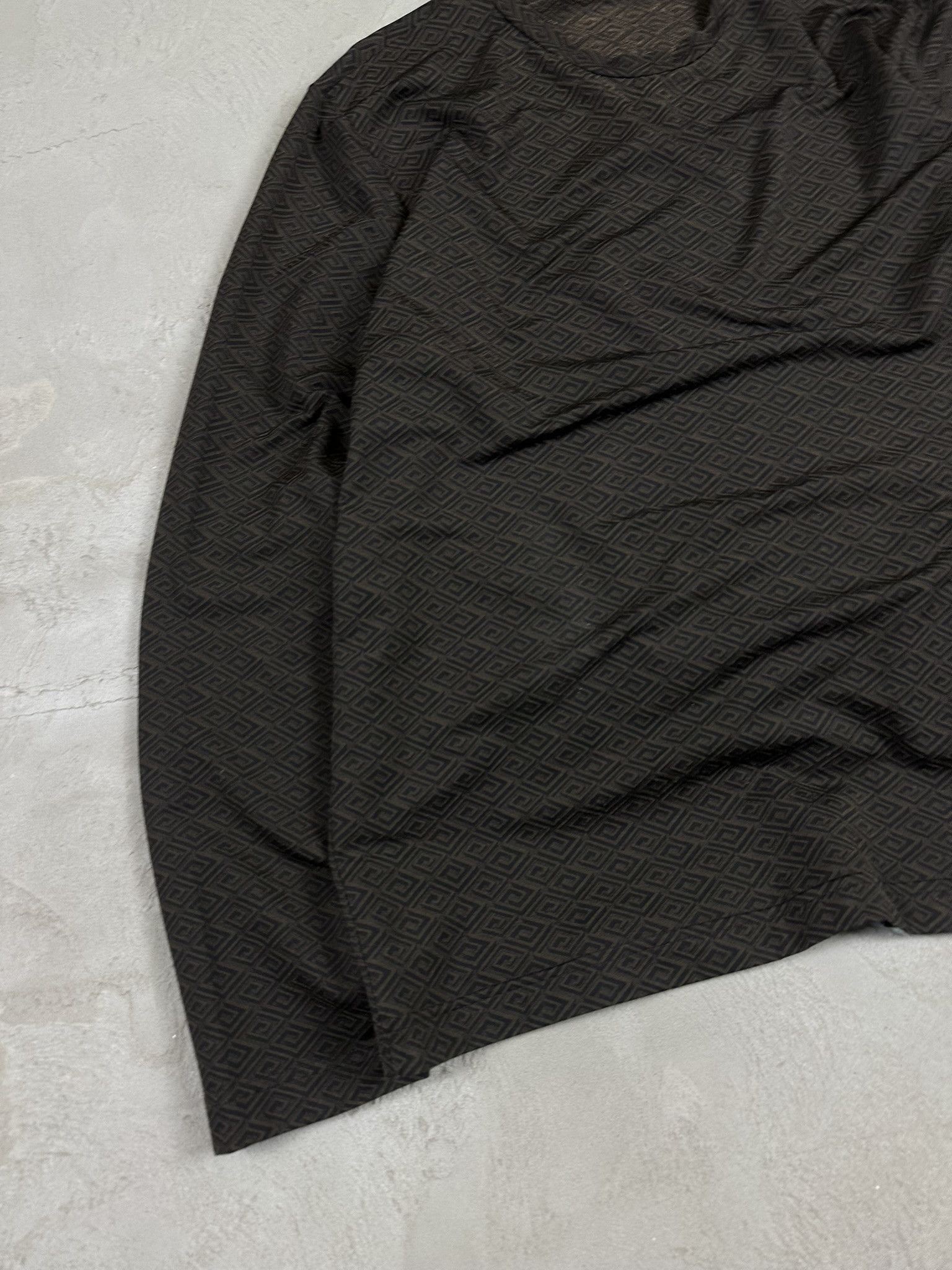 Versace Vintage Versace Classic Monogram Longsleeve T-shirt Size US L / EU 52-54 / 3 - 5 Thumbnail