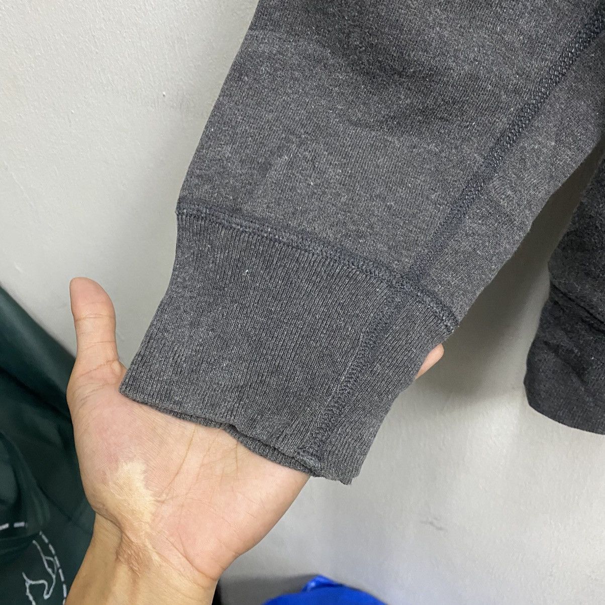 Supreme 1999 Supreme Navy on Dark Grey Box Logo Crewneck Sweatshirt Size US M / EU 48-50 / 2 - 7 Thumbnail