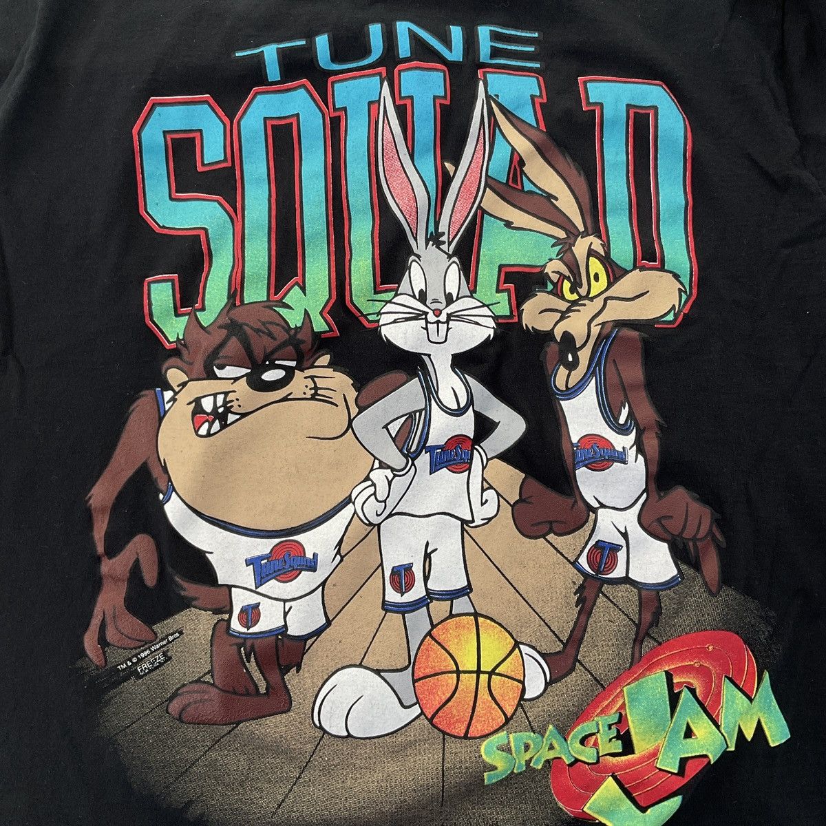 Vintage Vintage 1996 Looney Tunes Space Jam Tune Squad Shirt Size US L / EU 52-54 / 3 - 4 Thumbnail