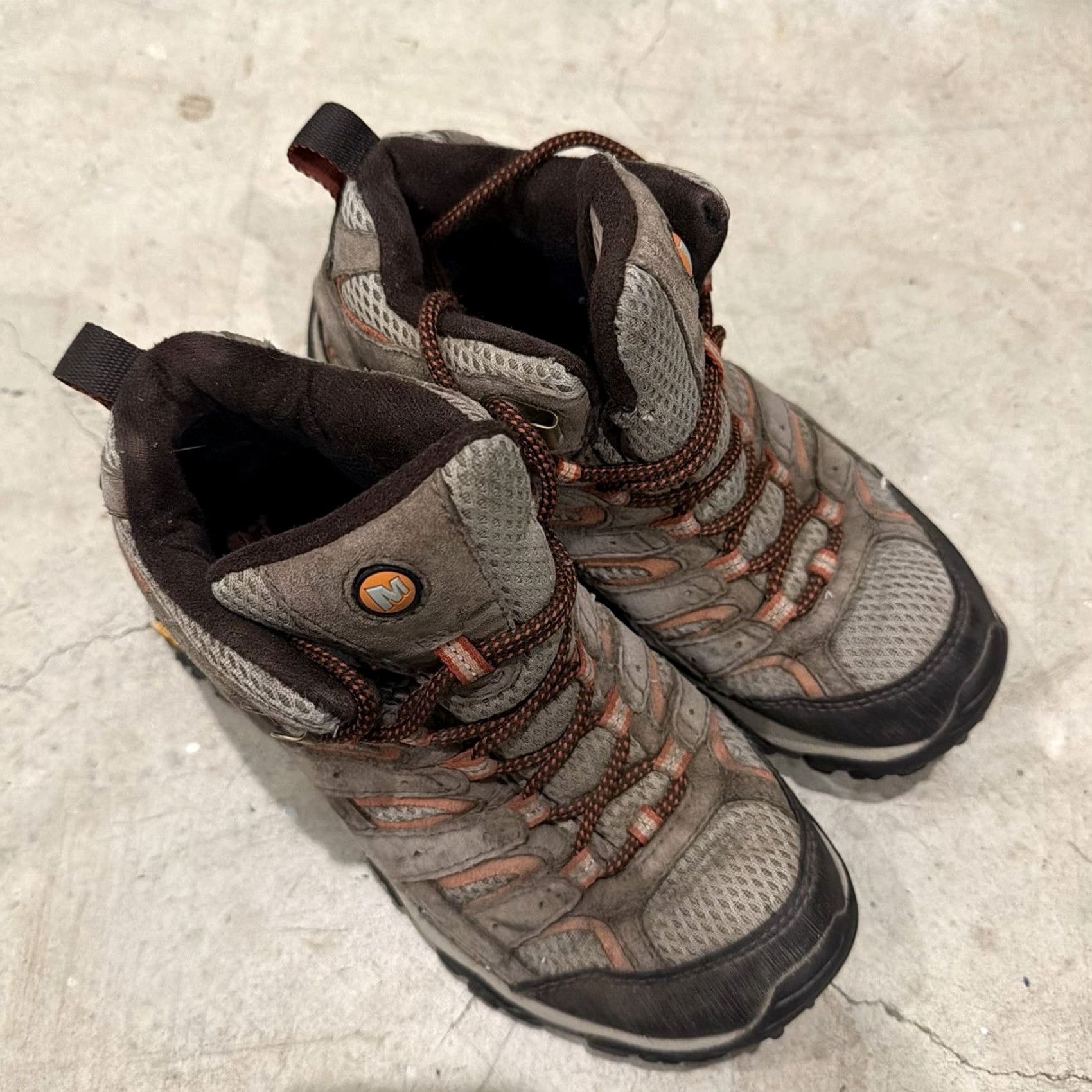 Merrell Merrell Moab 2 J06058W Bungee Cord Mid Hiking Boots Womens Sz 5 WIDE Distress Waterproof Leather Combat Boots Mens? No. Size US 5.5 / IT 35.5 - 3 Thumbnail