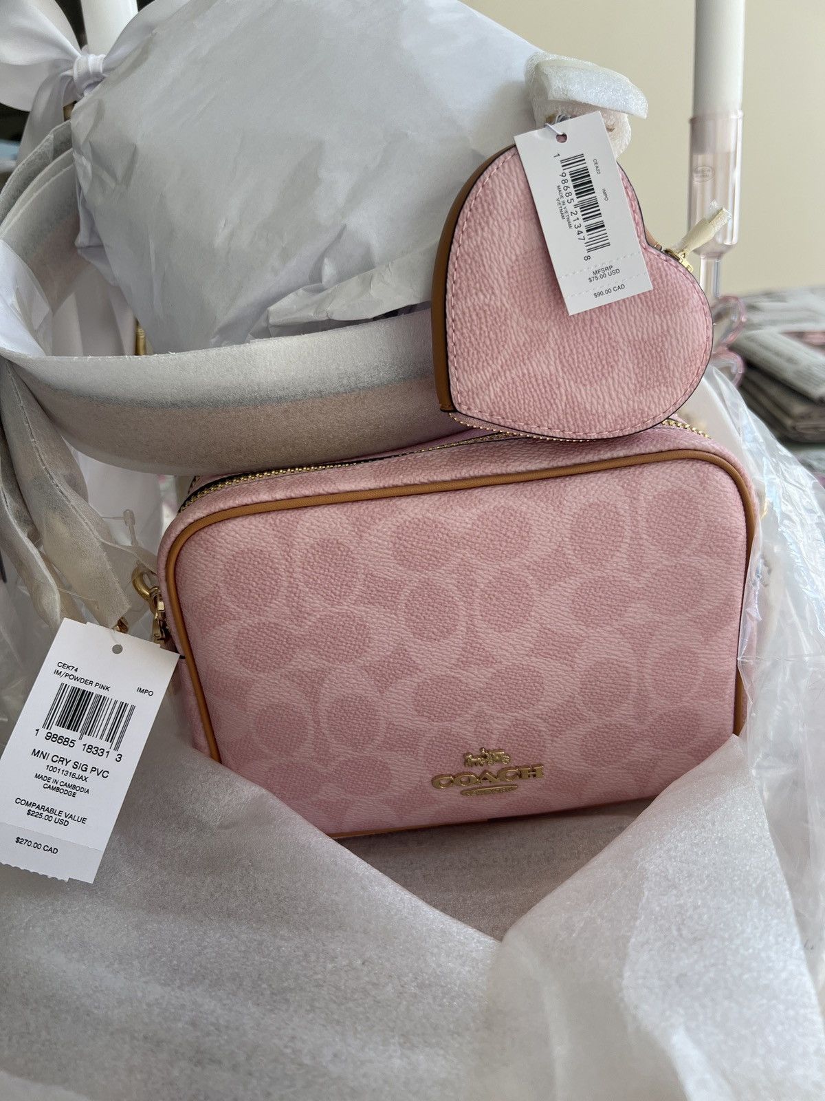 Coach Coach powder pink Carey with powder heart charm 5 star sell Size ONE SIZE - 3 Thumbnail