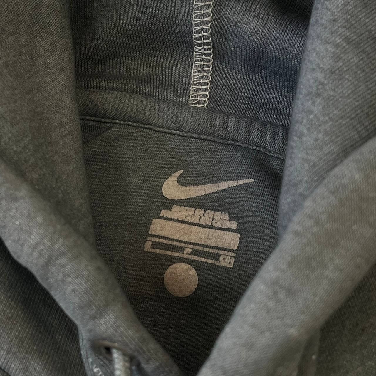 Nike Vintage Nike Hoodie Faded Mini logo Size S Size US S / EU 44-46 / 1 - 5 Thumbnail