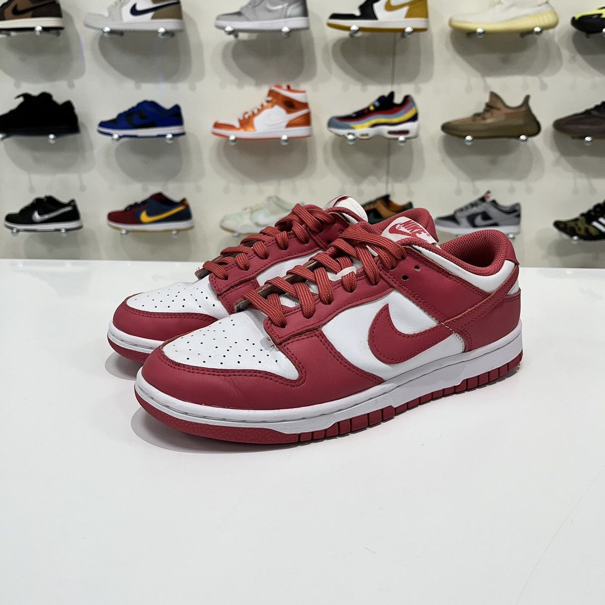Nike Nike Dunk Low Archeo Pink (W) Size US 9.5 / IT 39.5 - 2 Thumbnail