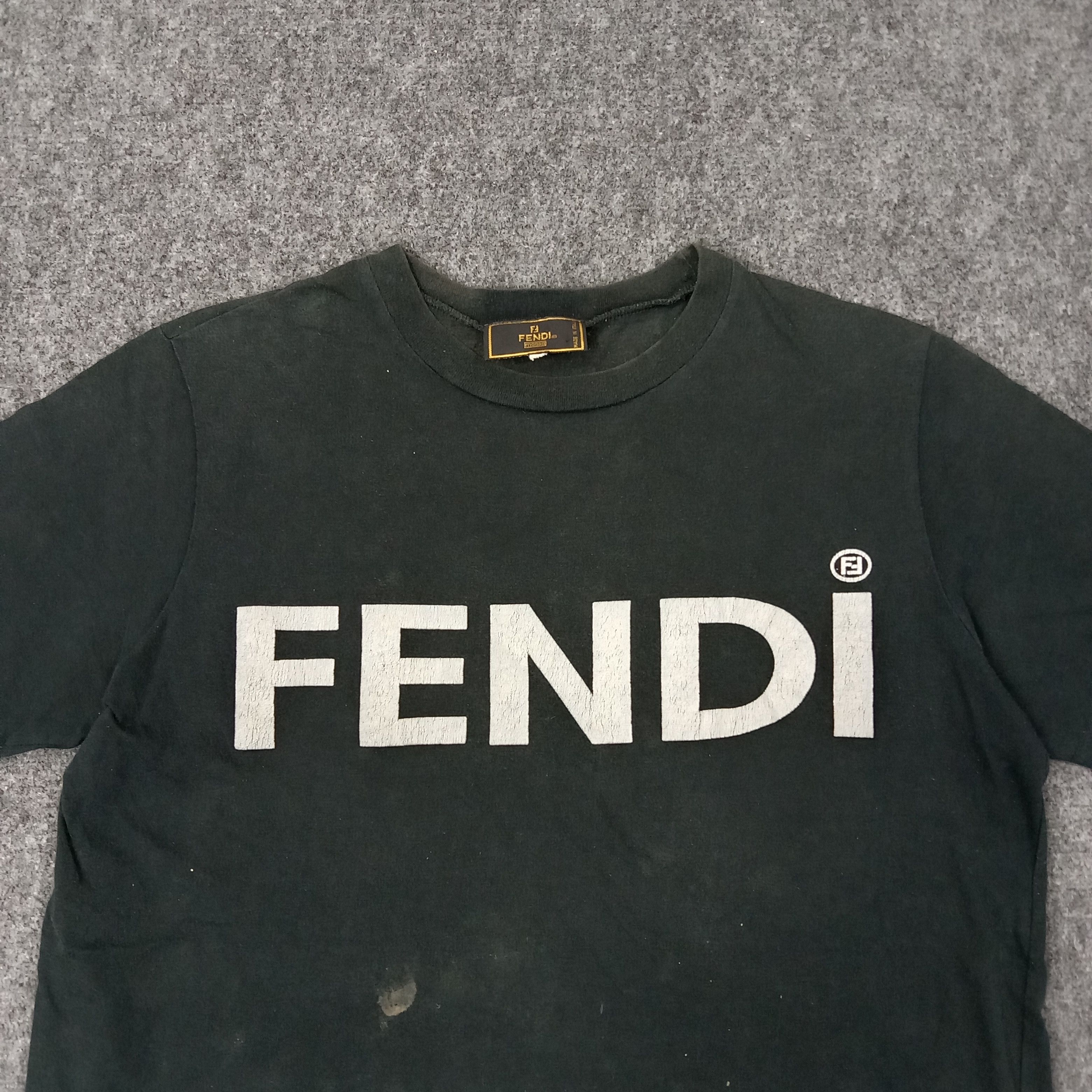 Vintage Fendi Italian Brand Spellout Tshirt C223N7 Size US M / EU 48-50 / 2 - 2 Thumbnail