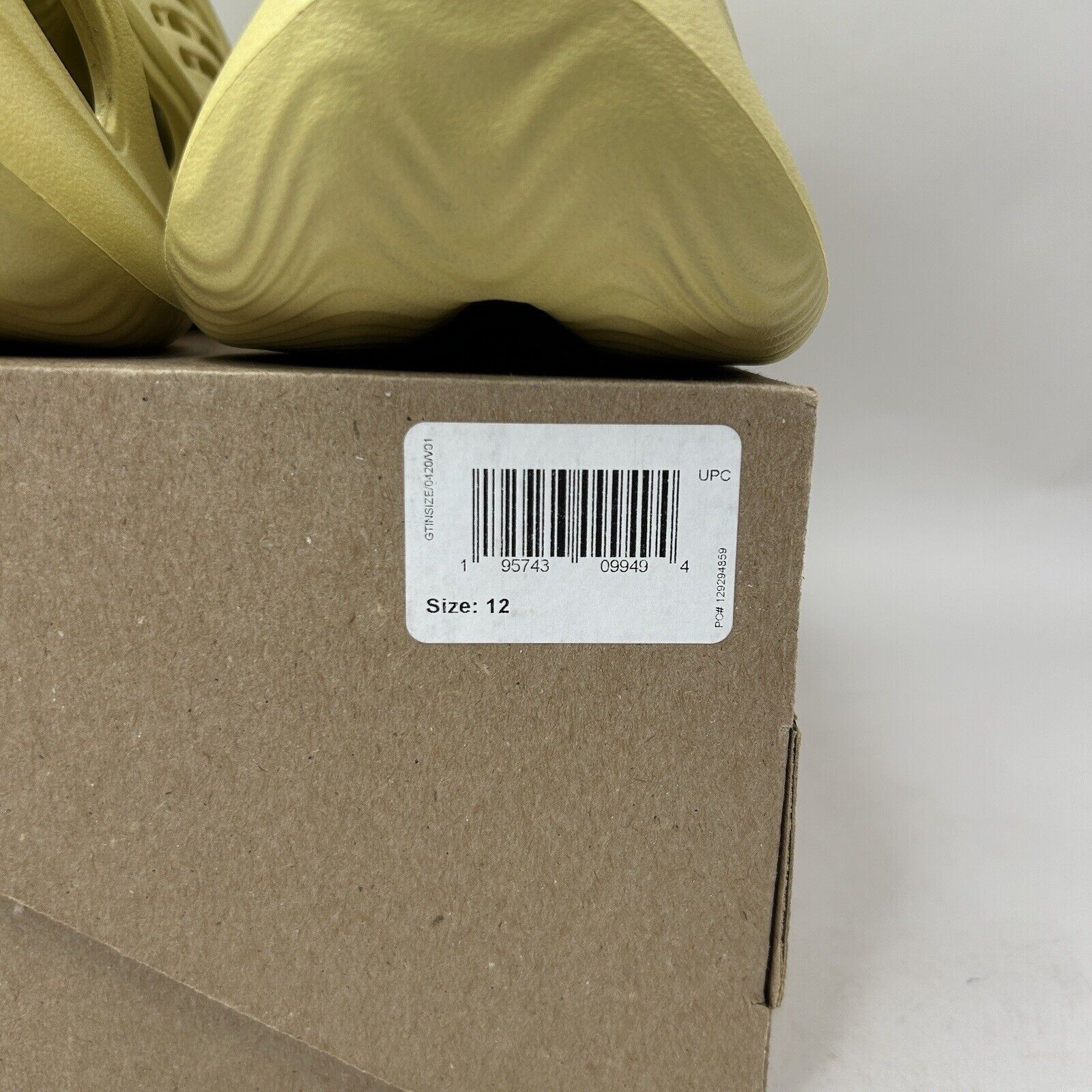 Adidas adidas Yeezy Foam RNR Runner “Sulfur” 2024 Size US 12 / EU 45 - 5 Thumbnail