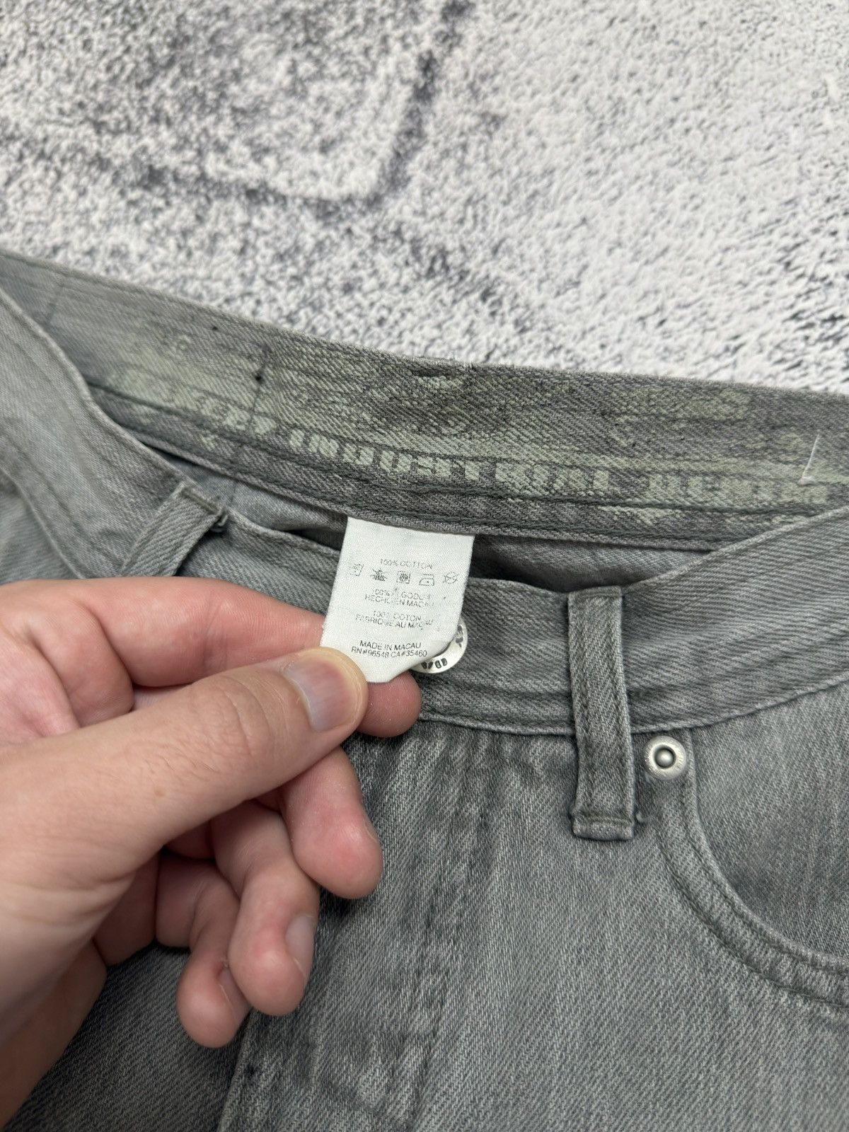 Oakley VINTAGE OAKLEY SOFTWARE INDUSTRIAL DENIM JEANS sz 30x34 Size US 30 / EU 46 - 15 Thumbnail