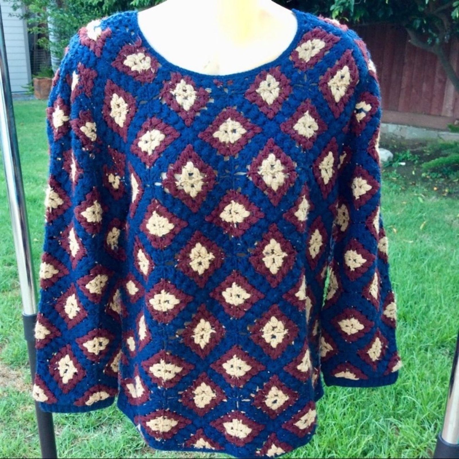 Elizabeth and James ELIZABETH & JAMES CROCHET GRANNY SQUARE SWEATER L Size US L / EU 52-54 / 3 - 1 Thumbnail