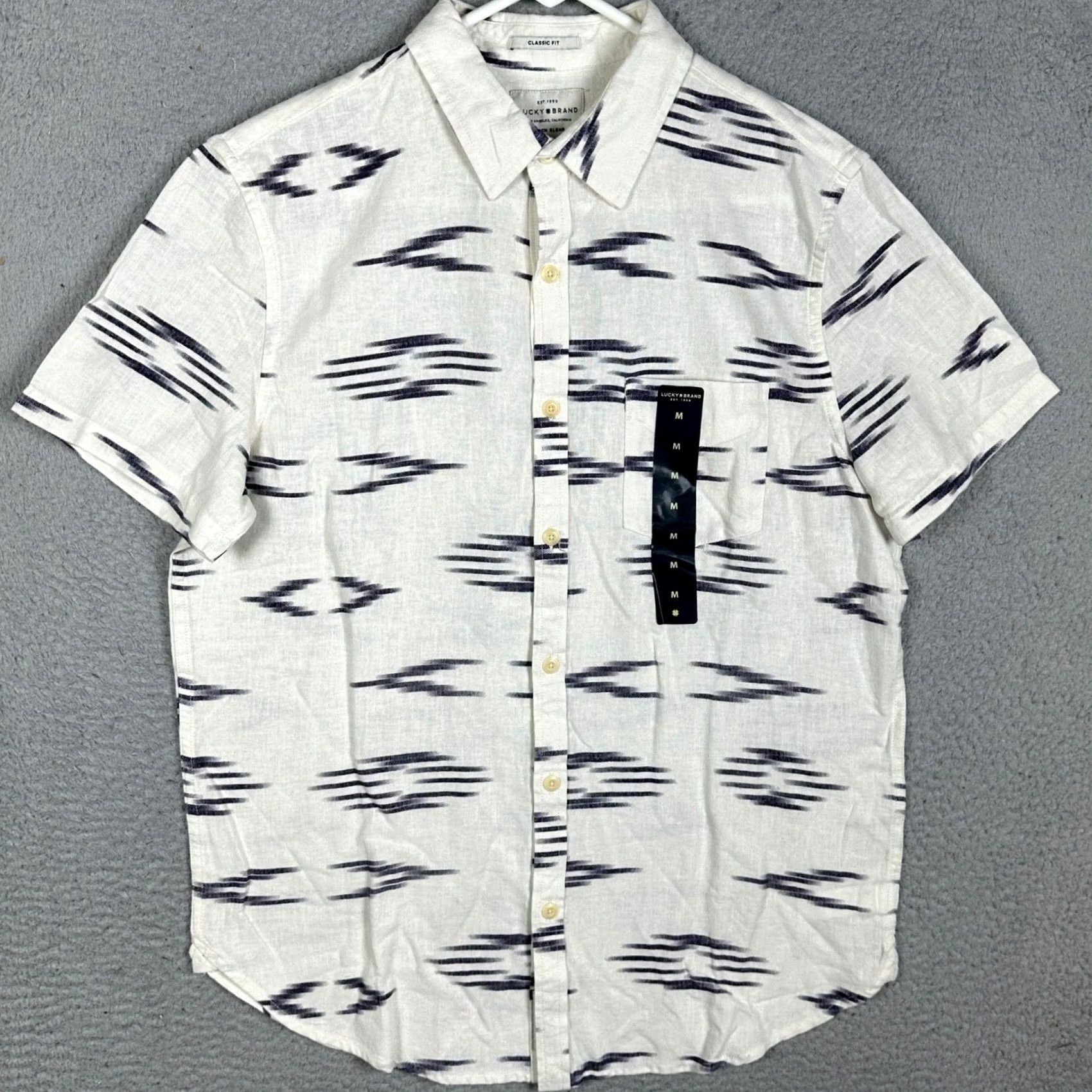 Lucky Brand Lucky Brand Shirt Mens M White Classic Fit Button Up Pocket Short Sleeve Geometric Ikat White Navy Summer Casual Travel Preppy Mens Size US M / EU 48-50 / 2 - 3 Thumbnail