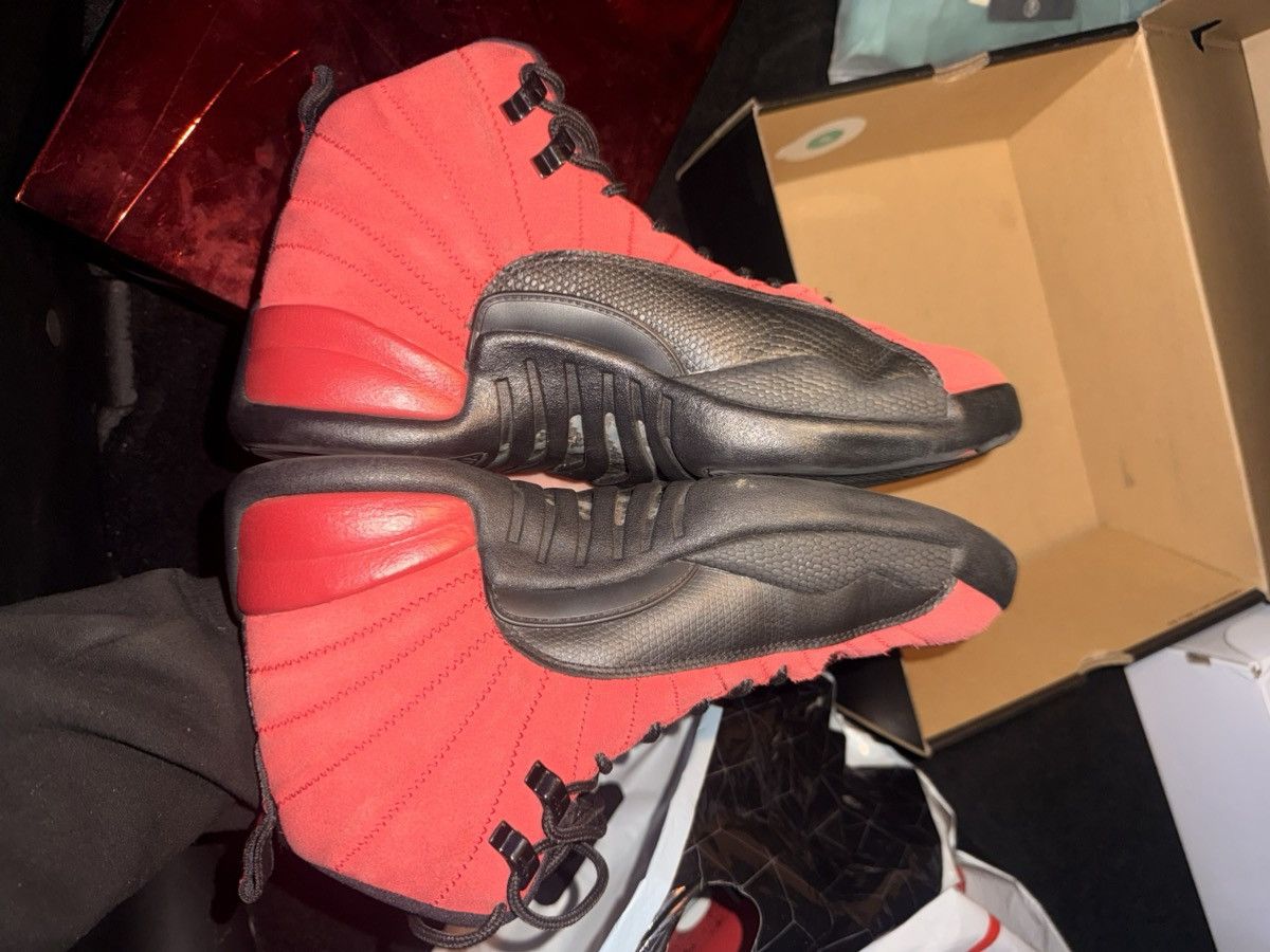 Jordan Brand Jordan 12 Reverse Flu Game Size US 9 / EU 42 - 7 Thumbnail