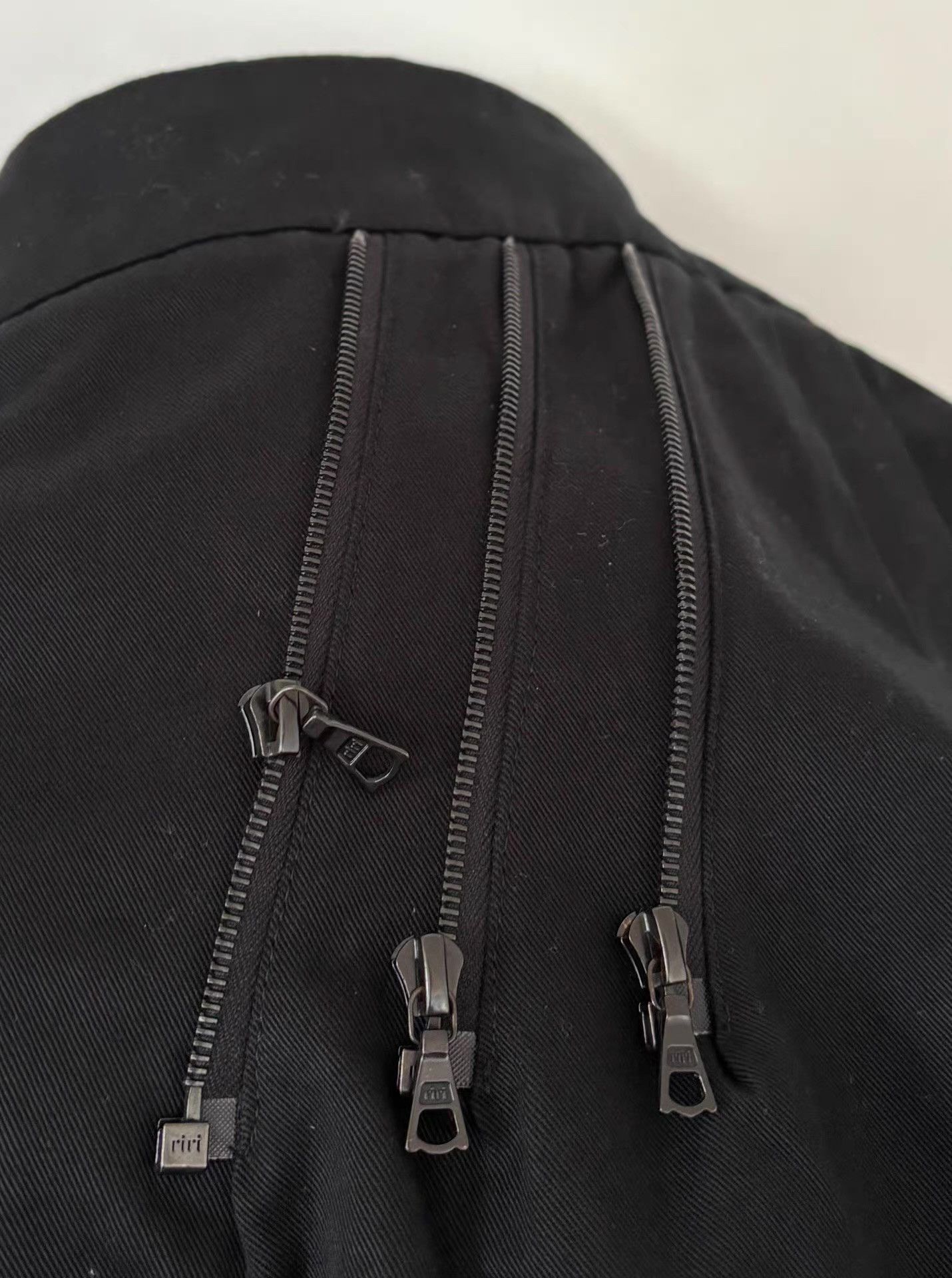Bless Bless Men's Multi-Zip Shorts Ｑ21 Size US 34 / EU 50 - 4 Thumbnail