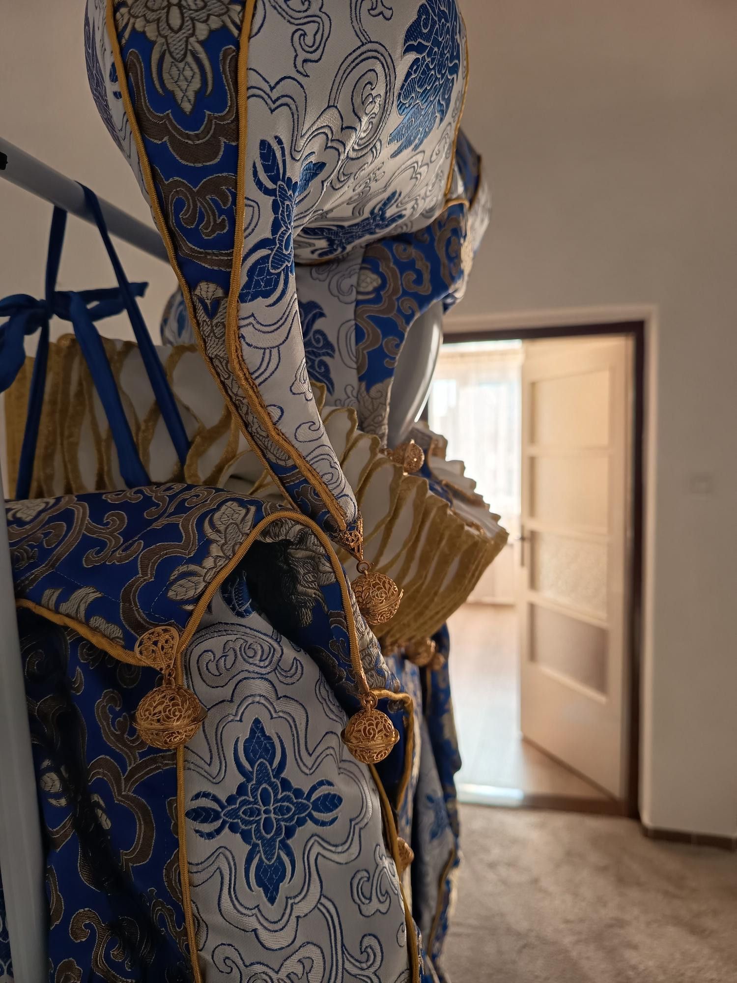 Other Venetian Costume Royal Jester Size 40R - 5 Thumbnail