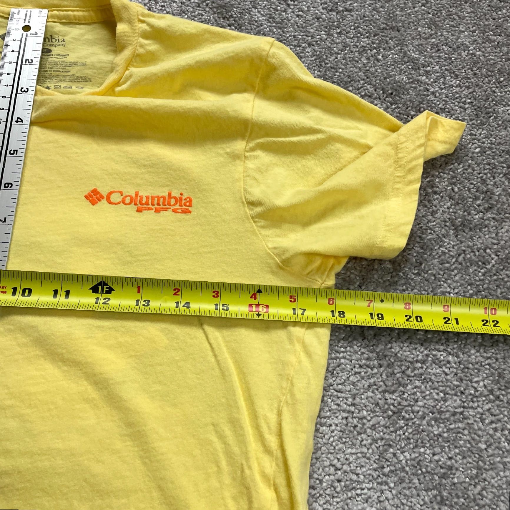 Vintage Columbia Shirt Mens Small Yellow Crew Neck Short Sleeve PFG Outdoor Fishing Top - All Seasons Lightweight Knit Size US S / EU 44-46 / 1 - 7 Thumbnail